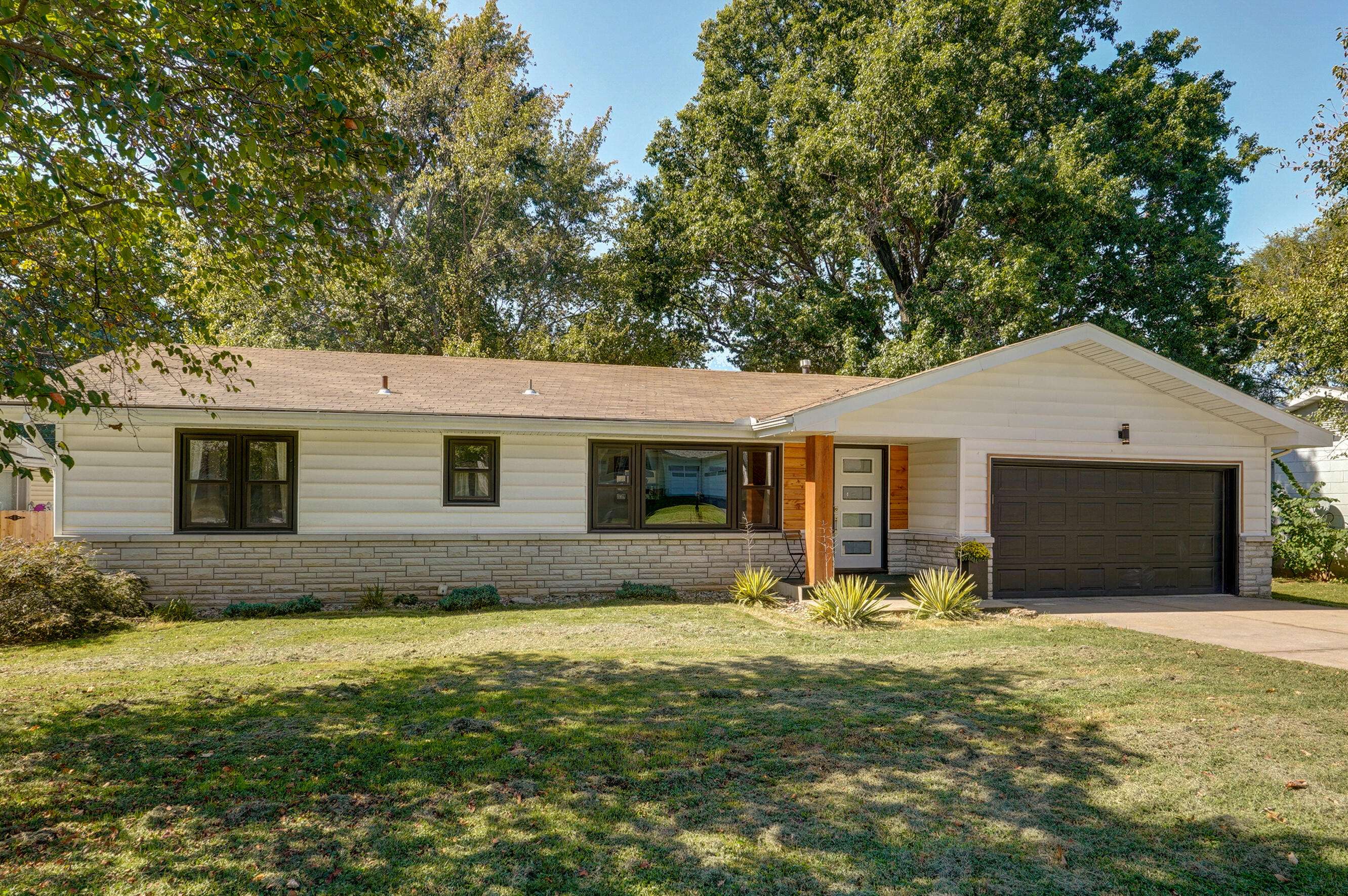 Springfield, MO 65807,1827 South Thelma Avenue