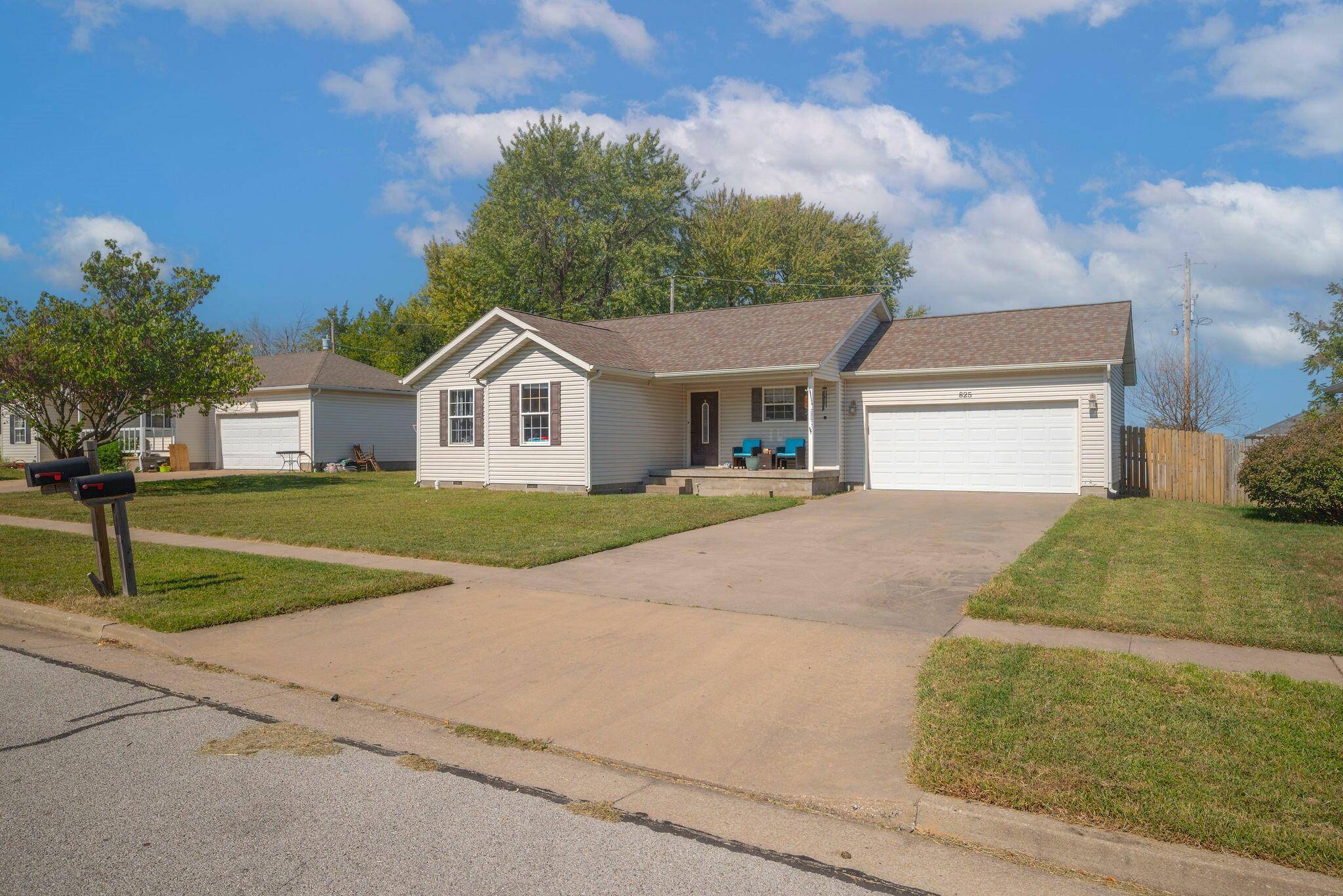 Webb City, MO 64870,825 Linden Street