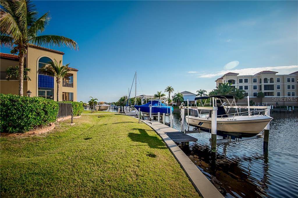 Punta Gorda, FL 33950,3334 PURPLE MARTIN DRIVE #211