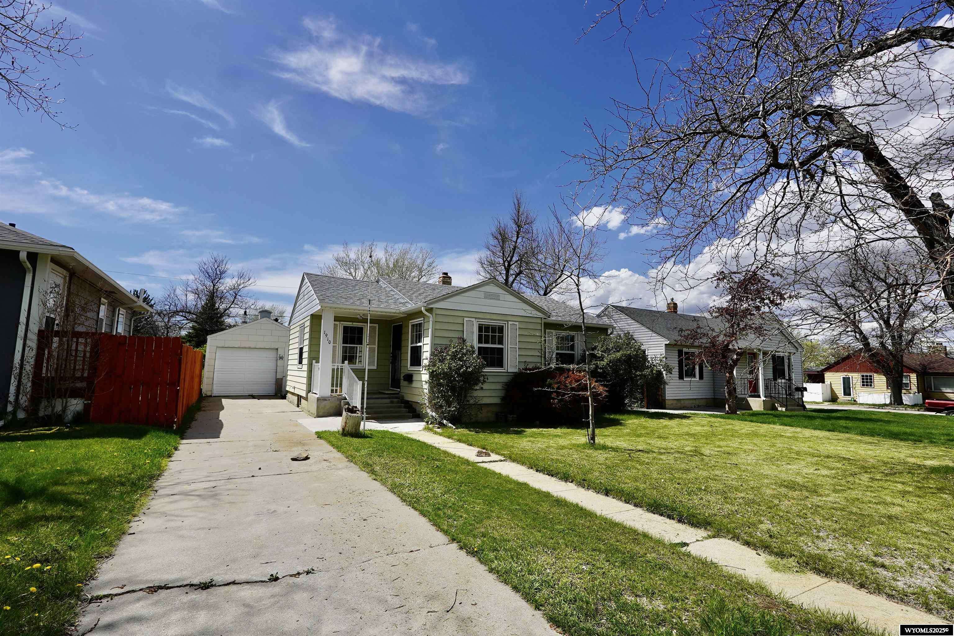 Casper, WY 82601,1910 S Cedar Street