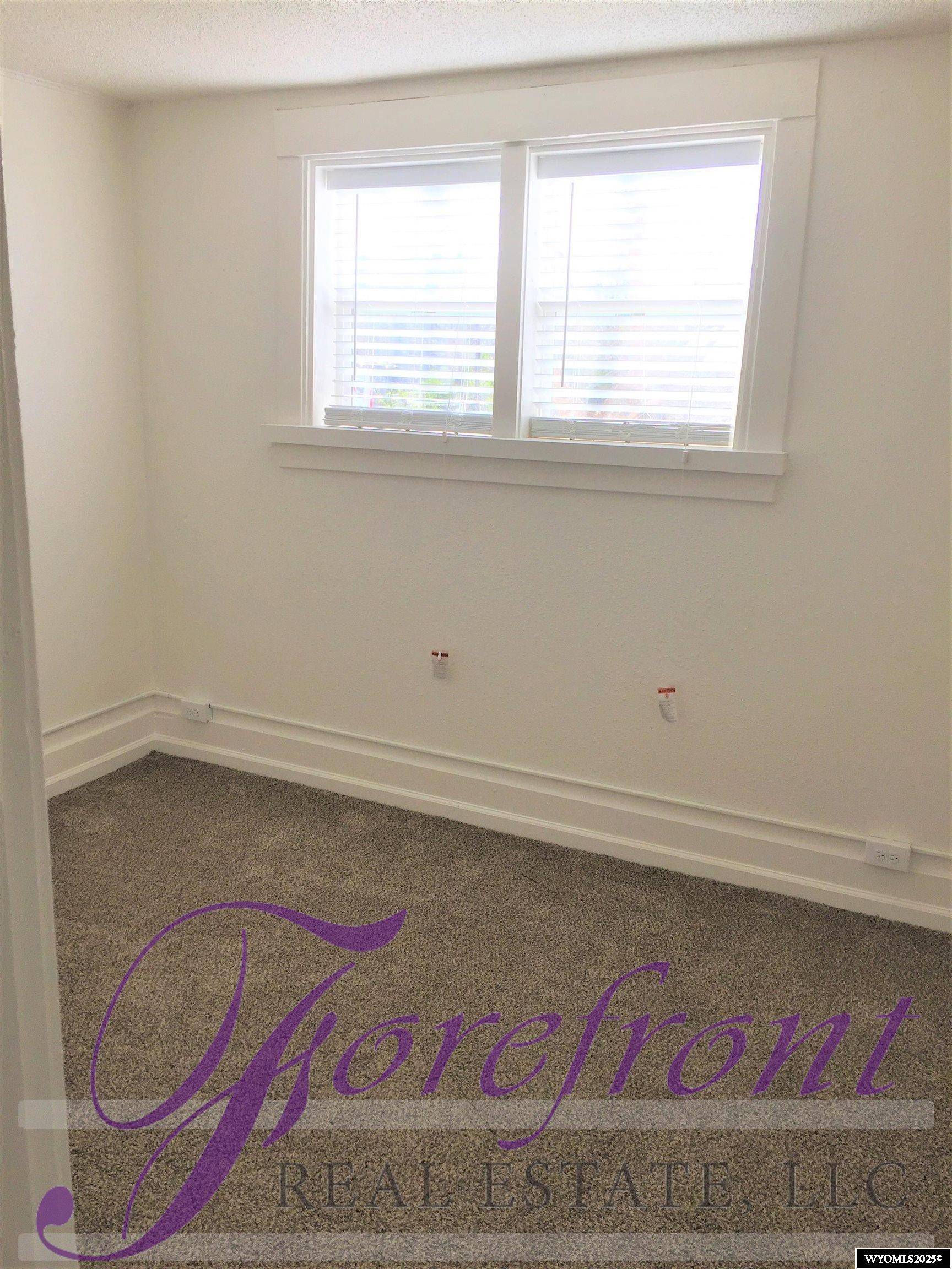 Casper, WY 82601,1305 S Oak Street