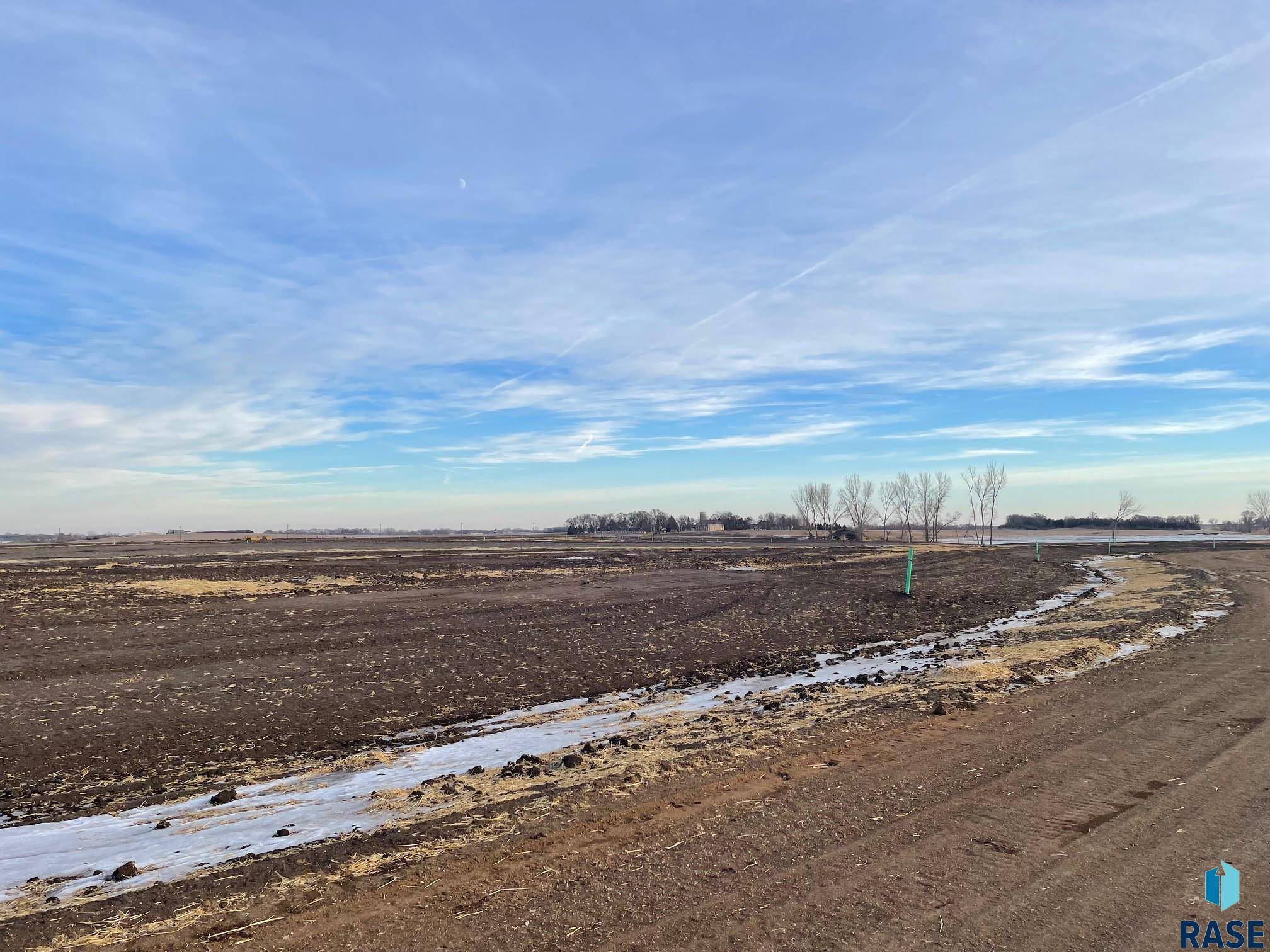 Wentworth, SD 57075,318 Grey Goose Dr