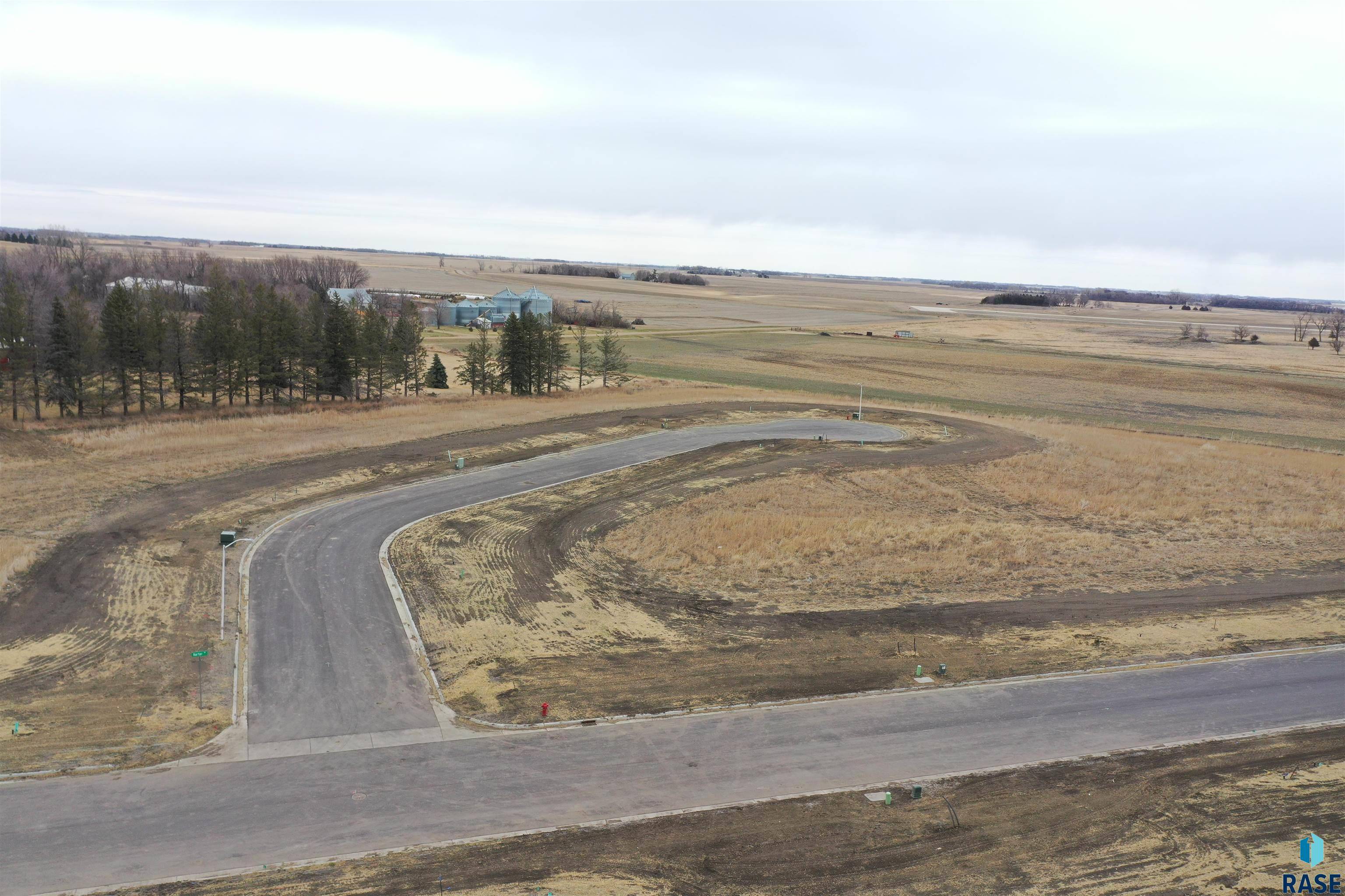 Madison, SD 57042,904 Harter Dr