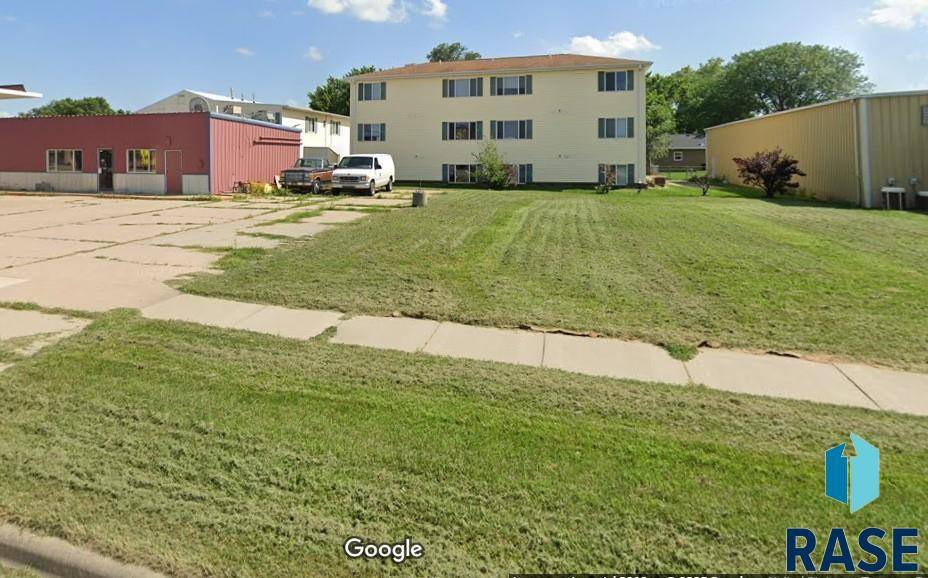 Vermillion, SD 57069,1325 E Cherry St