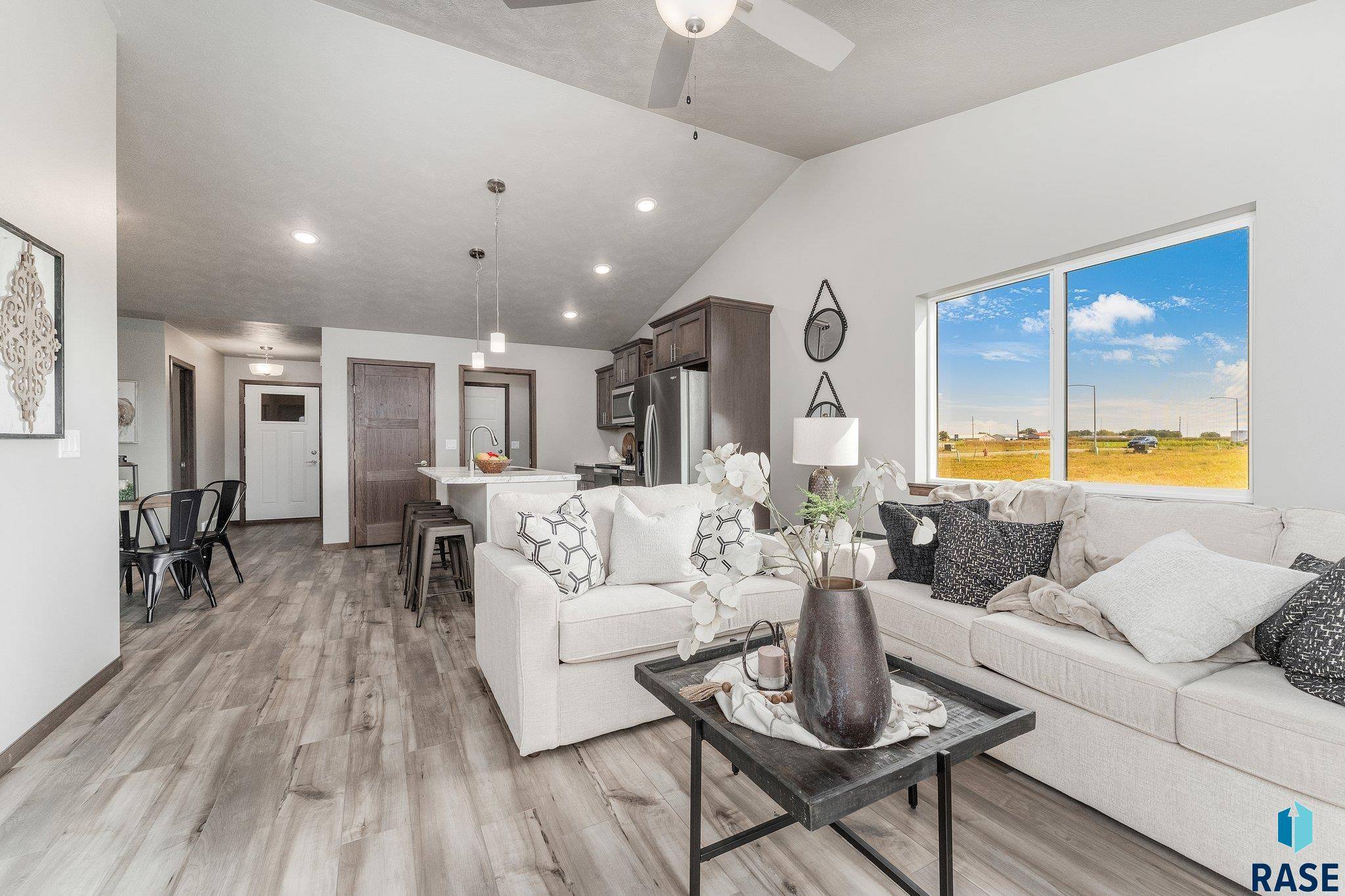 Tea, SD 57064,1422 N MAE Pl