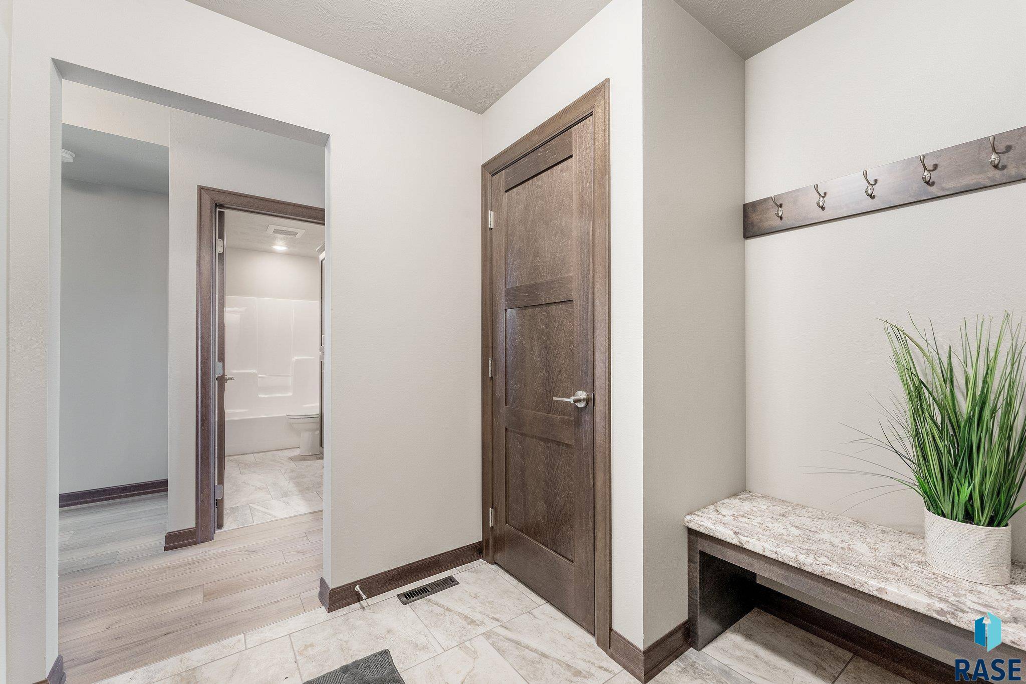 Sioux Falls, SD 57106,2013 S SONOMA Pl