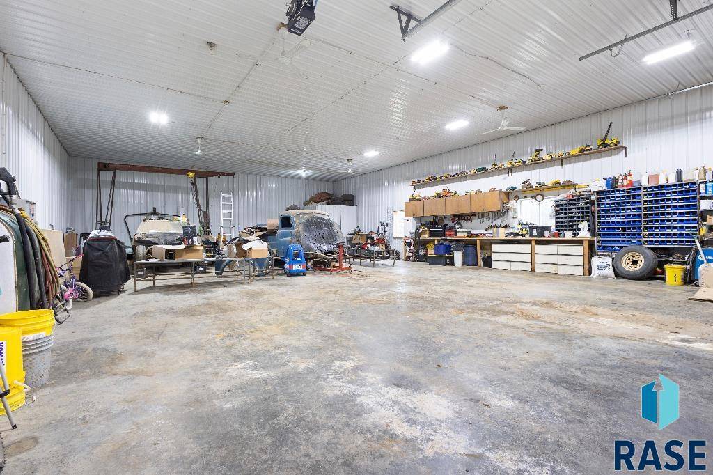 Garretson, SD 57030,48118 256Th St