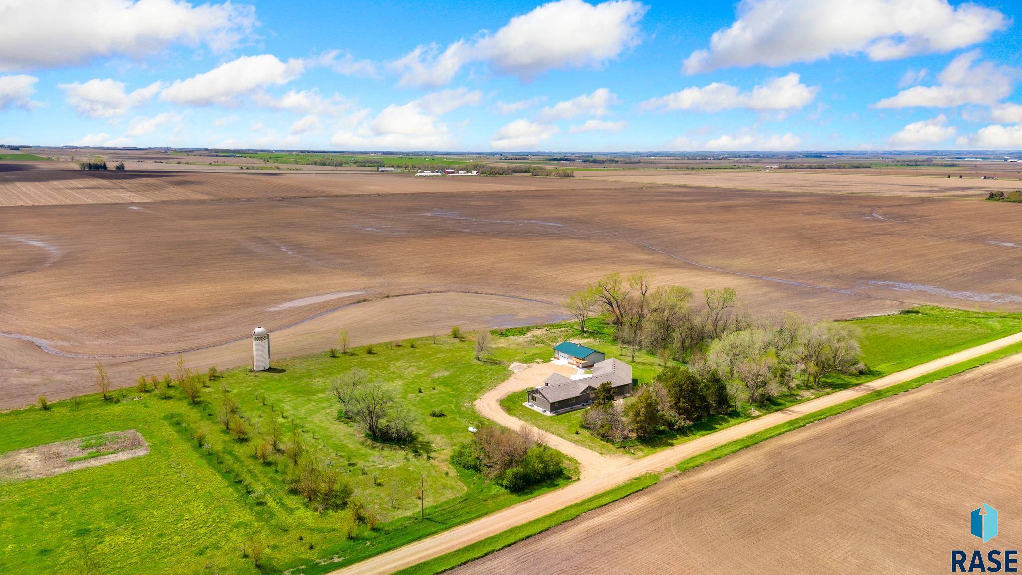 Beresford, SD 57004,47163 289th St