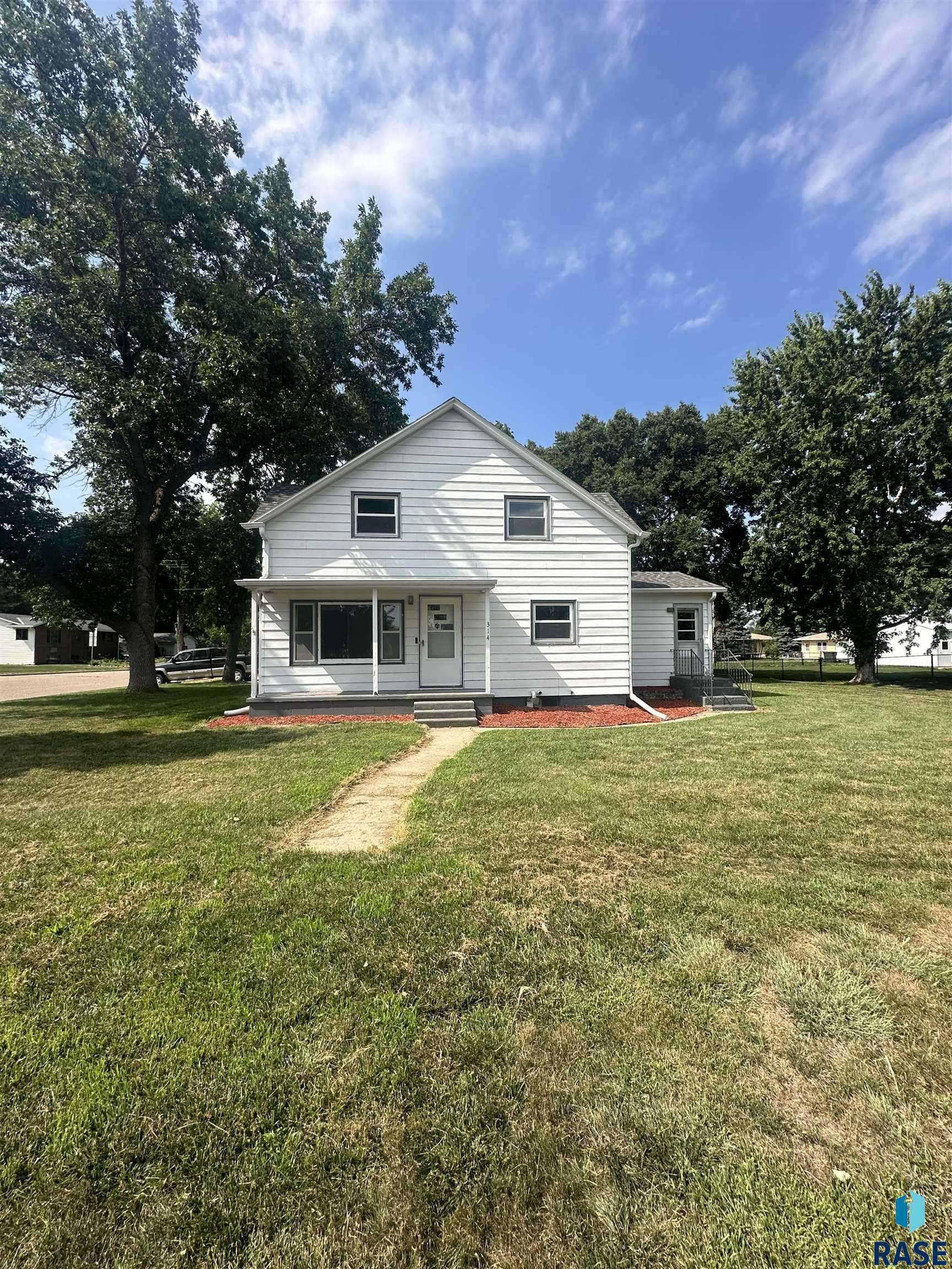 Springfield, SD 57062,314 9th St