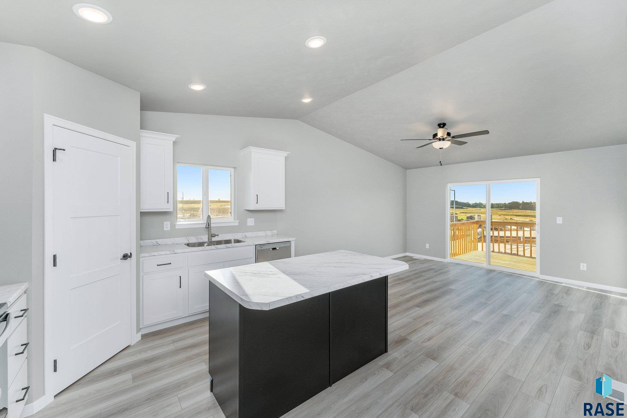 Sioux Falls, SD 57110,6515 E Steel St