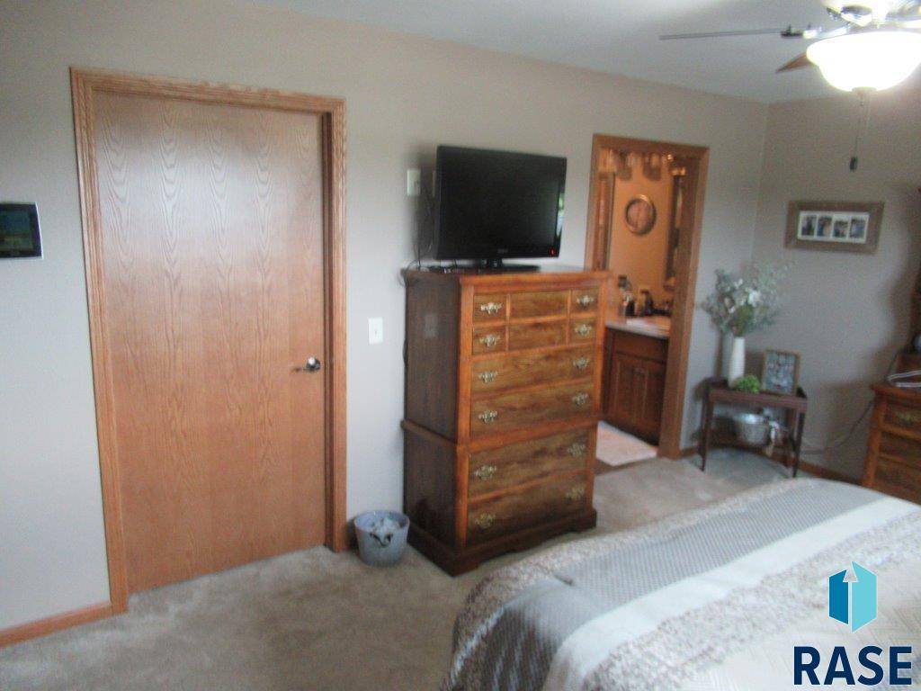 Edgerton, MN 56122-8,510 Hillcrest St