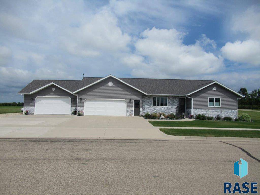 Edgerton, MN 56122-8,510 Hillcrest St