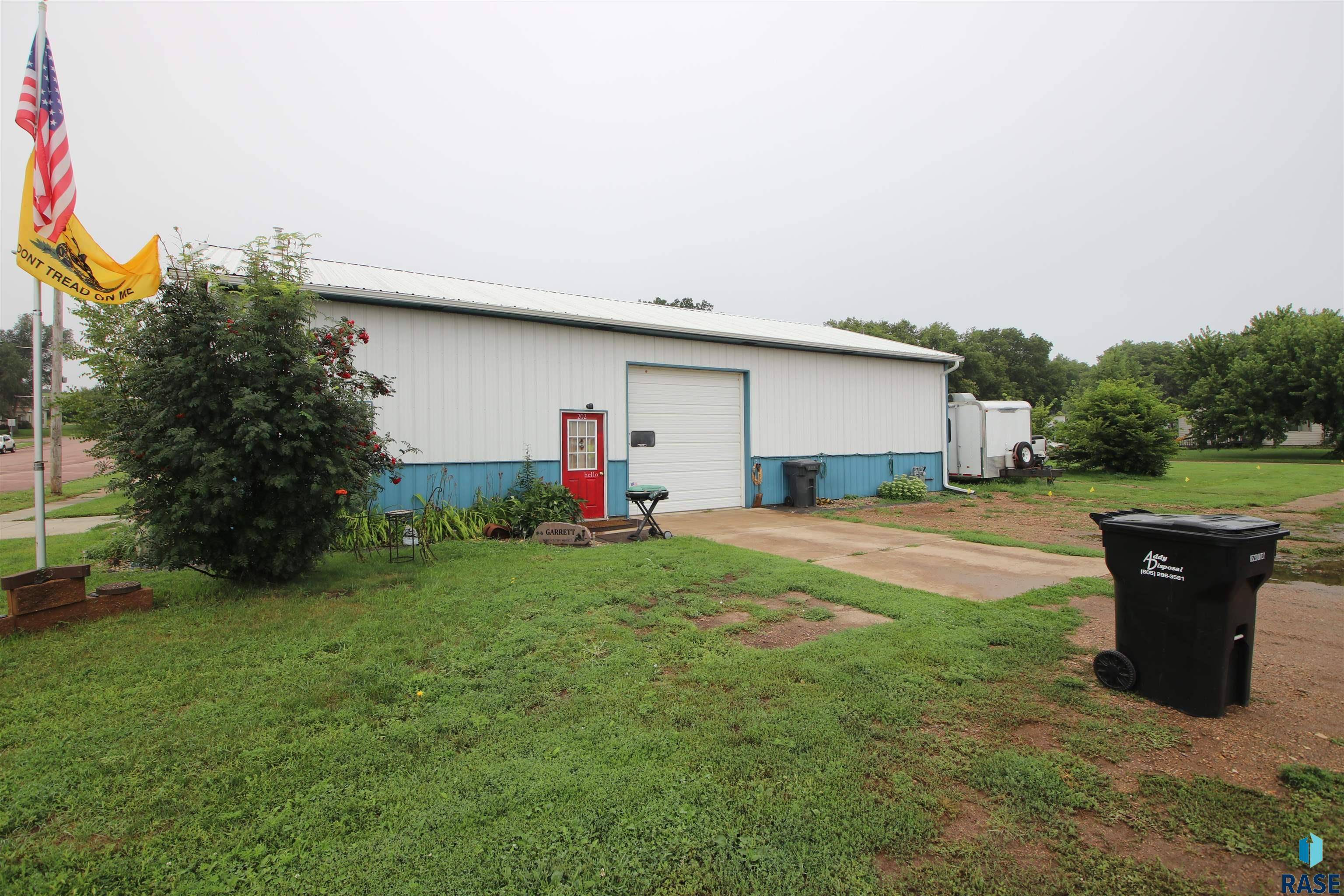 Montrose, SD 57048,202 W Main St