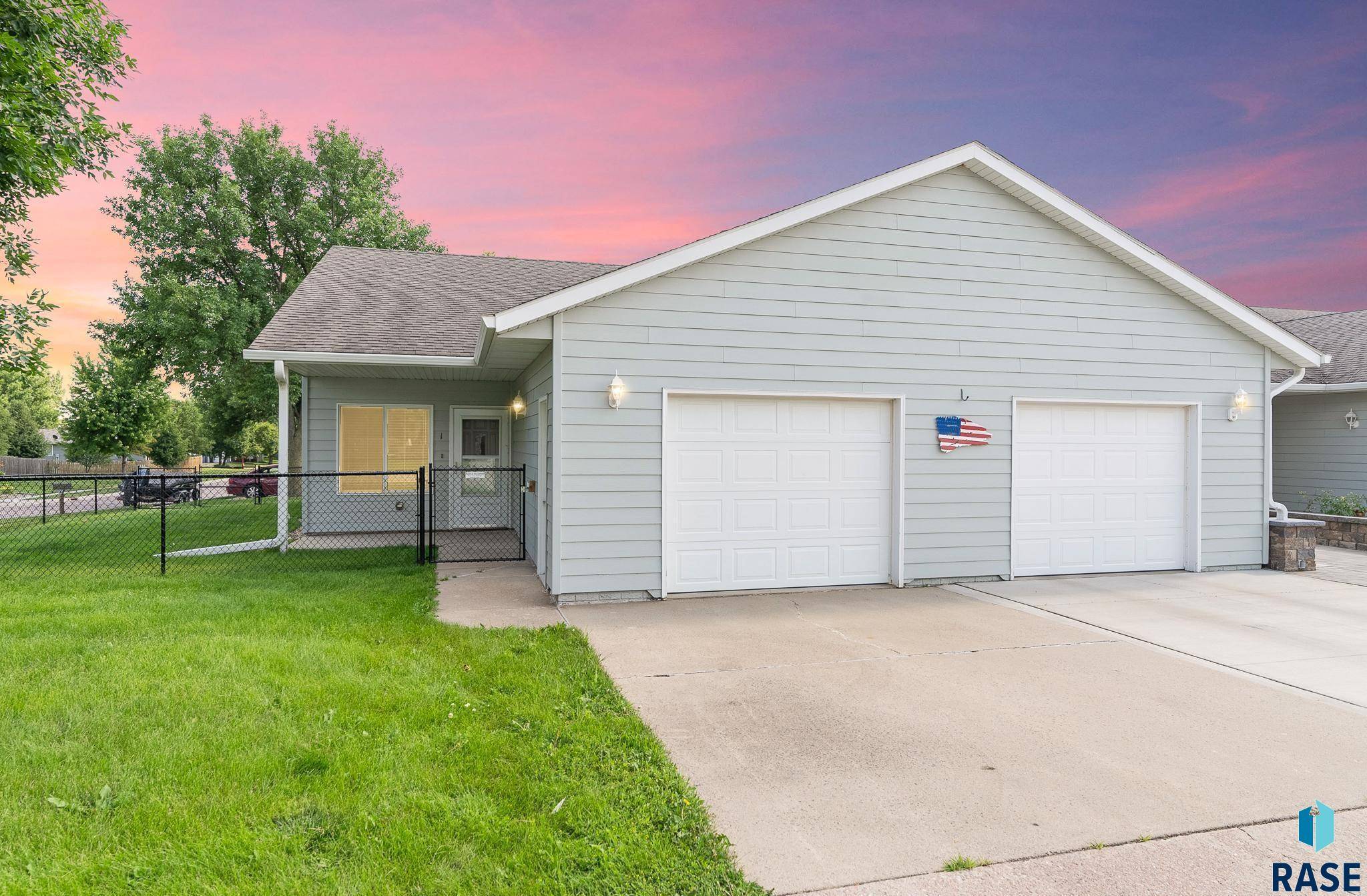 Hartford, SD 57033,703 N Mundt Ave #1
