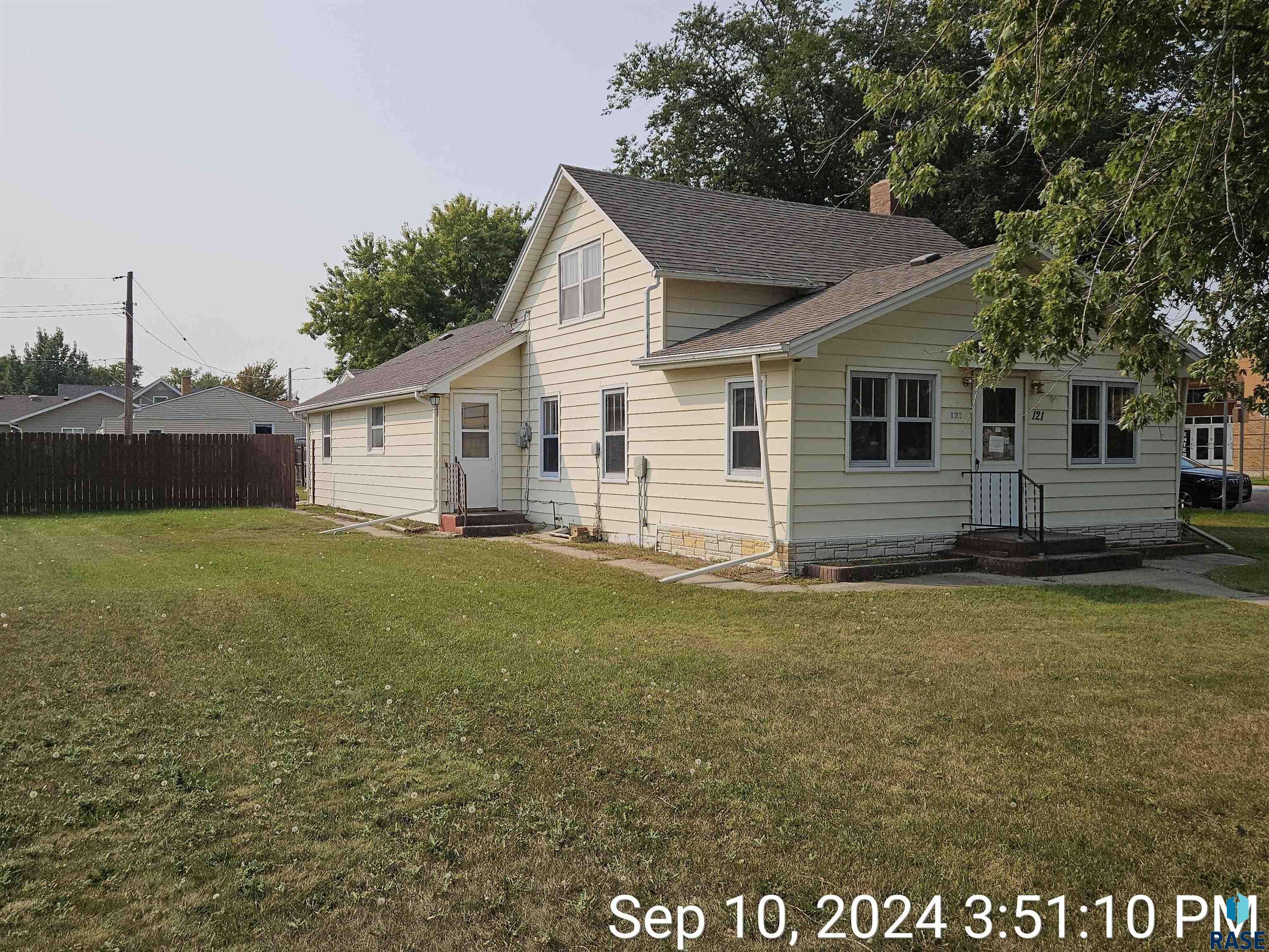 Ipswich, SD 57451,121 5th St
