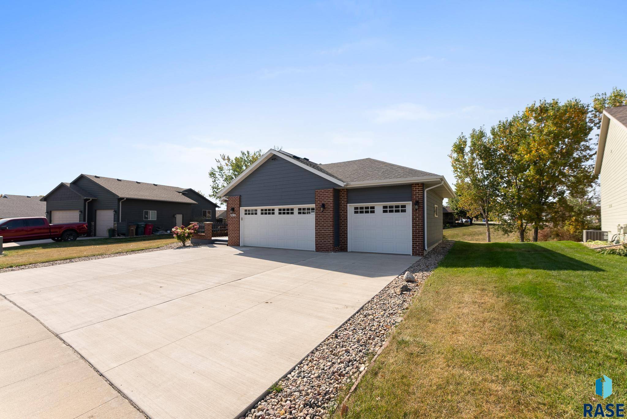 Sioux Falls, SD 57107,3417 N Orion Dr