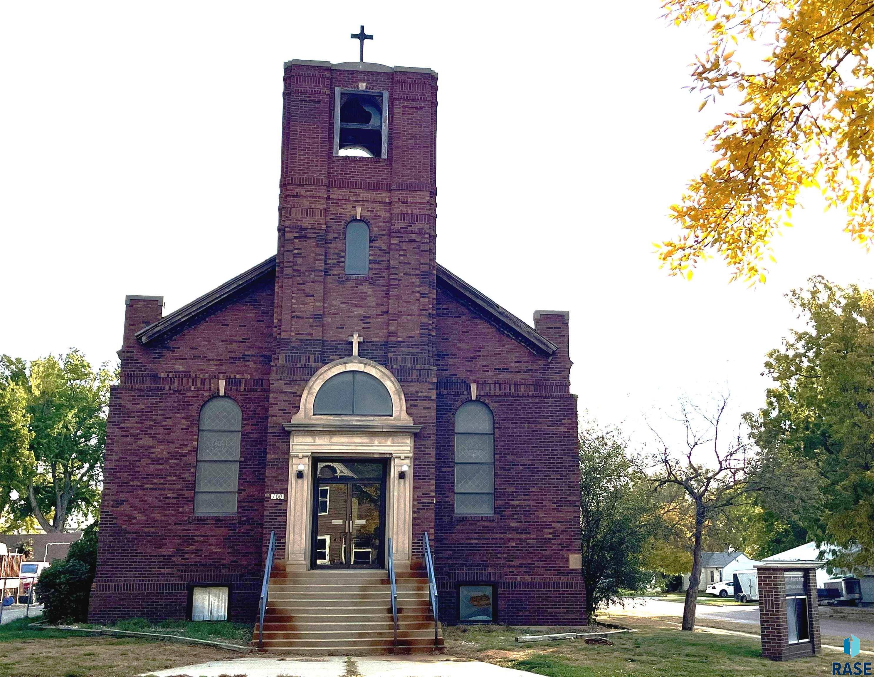 Hartford, SD 57033,100 N Mundt Ave