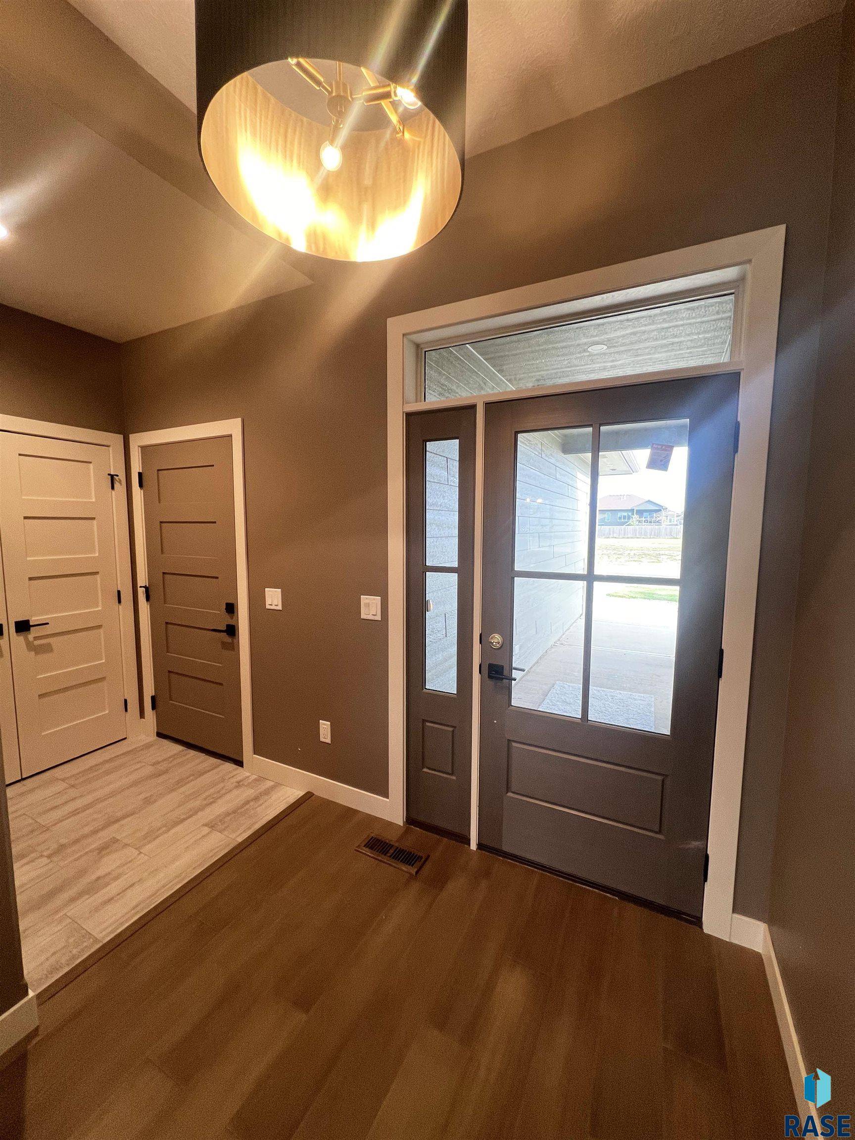 Sioux Falls, SD 57110,7107 E Copper Stone Cir