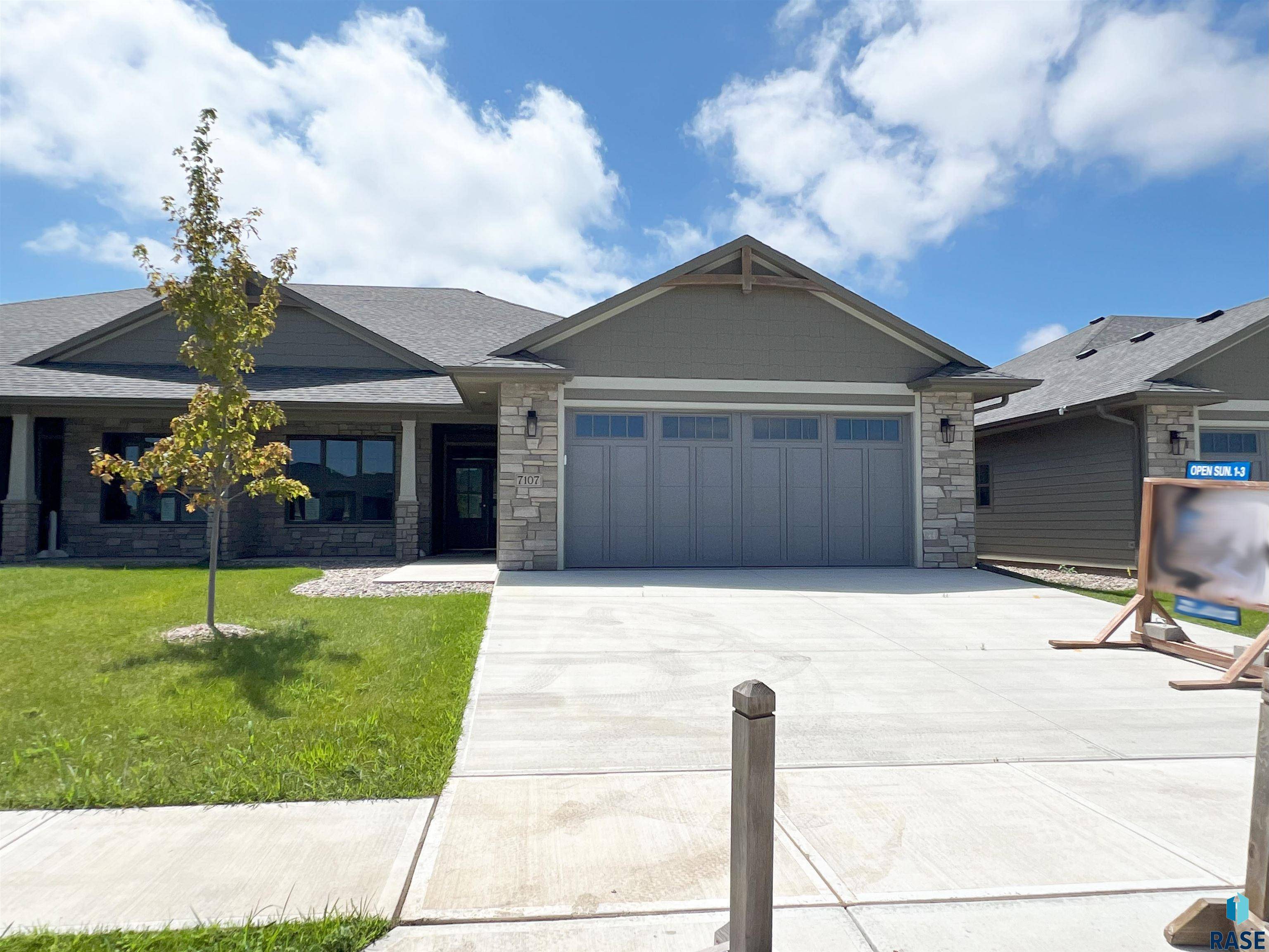 Sioux Falls, SD 57110,7107 E Copper Stone Cir