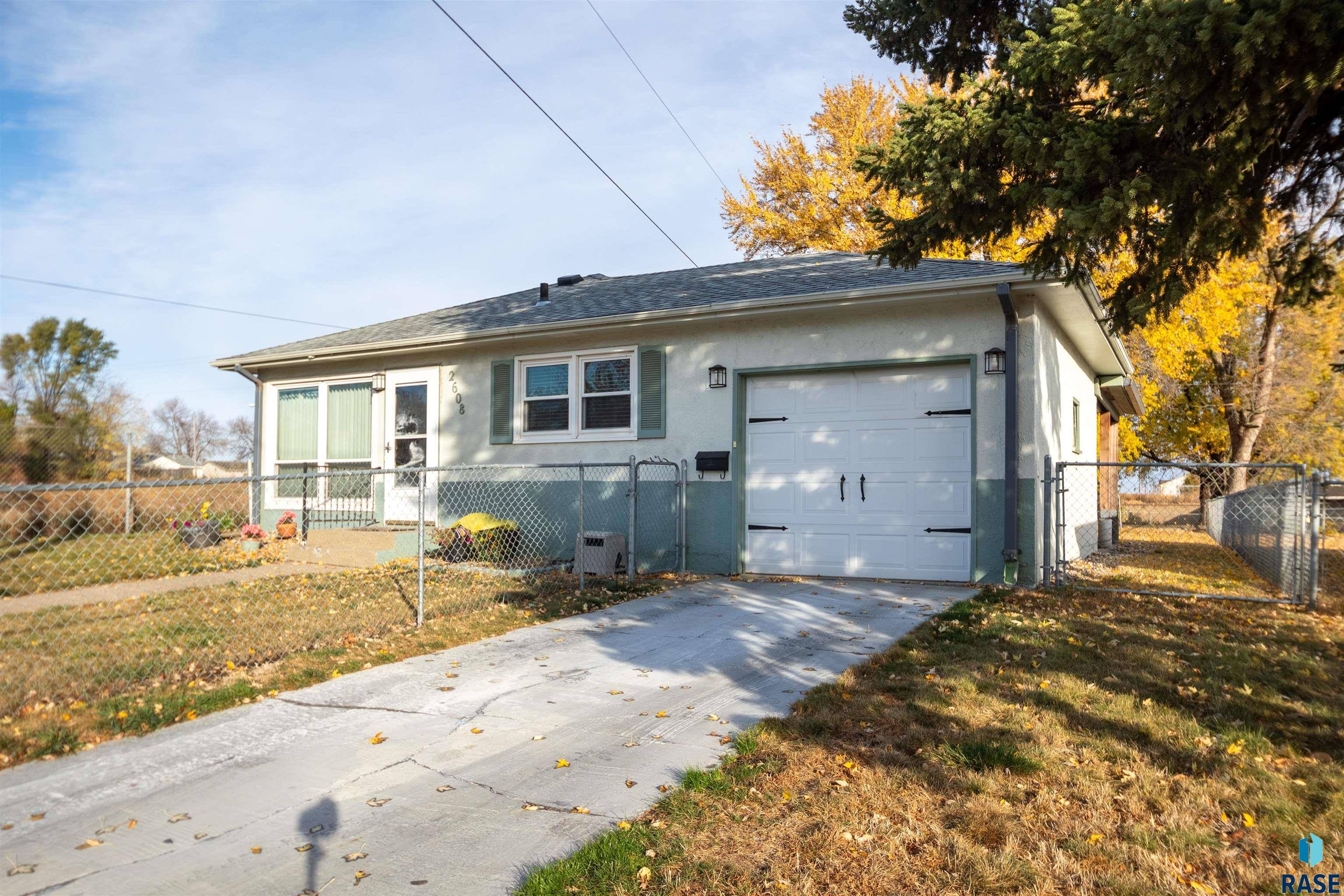 Sioux Falls, SD 57103,2608 E 12th St