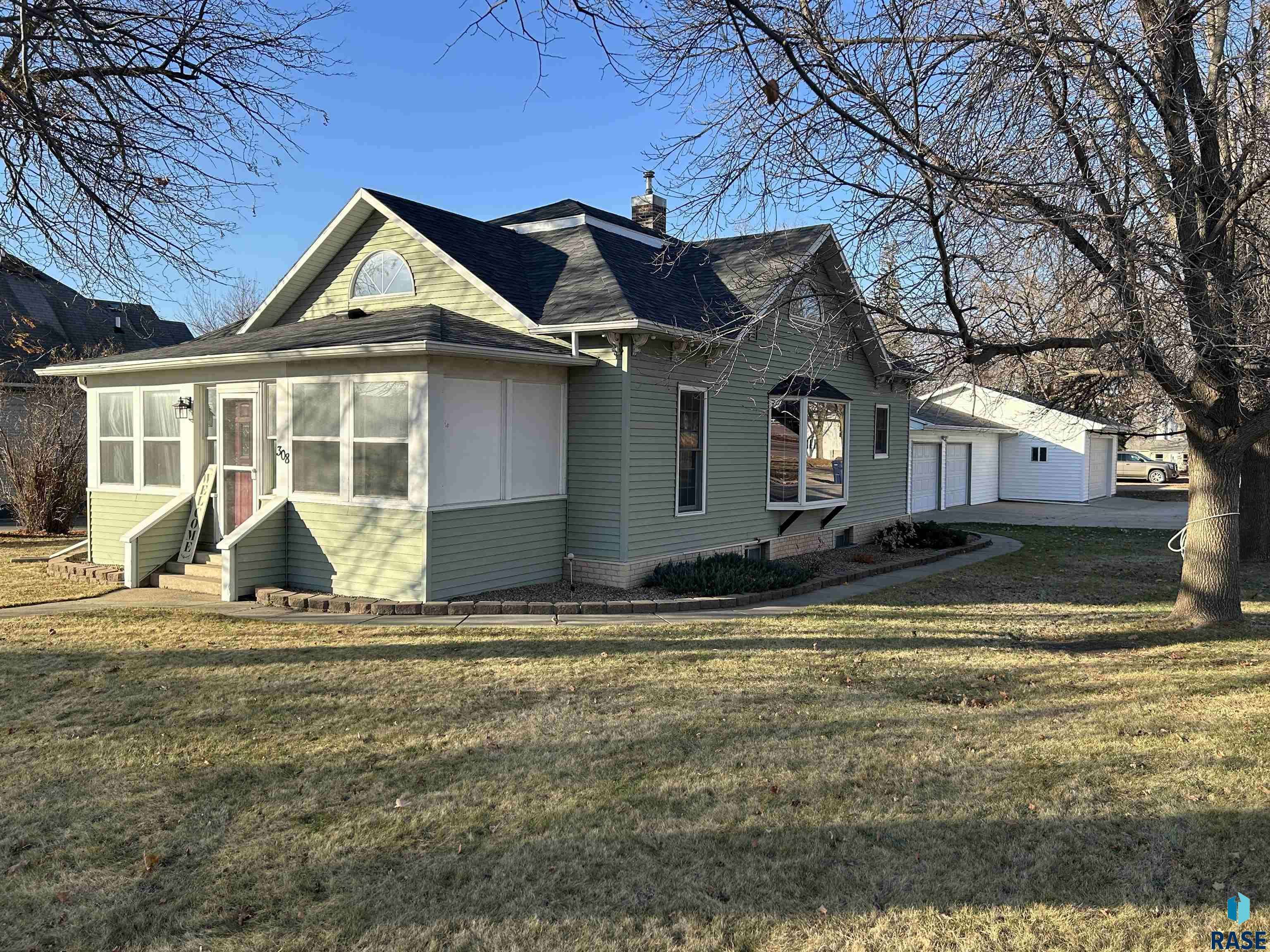 Colton, SD 57018,308 E 2nd St