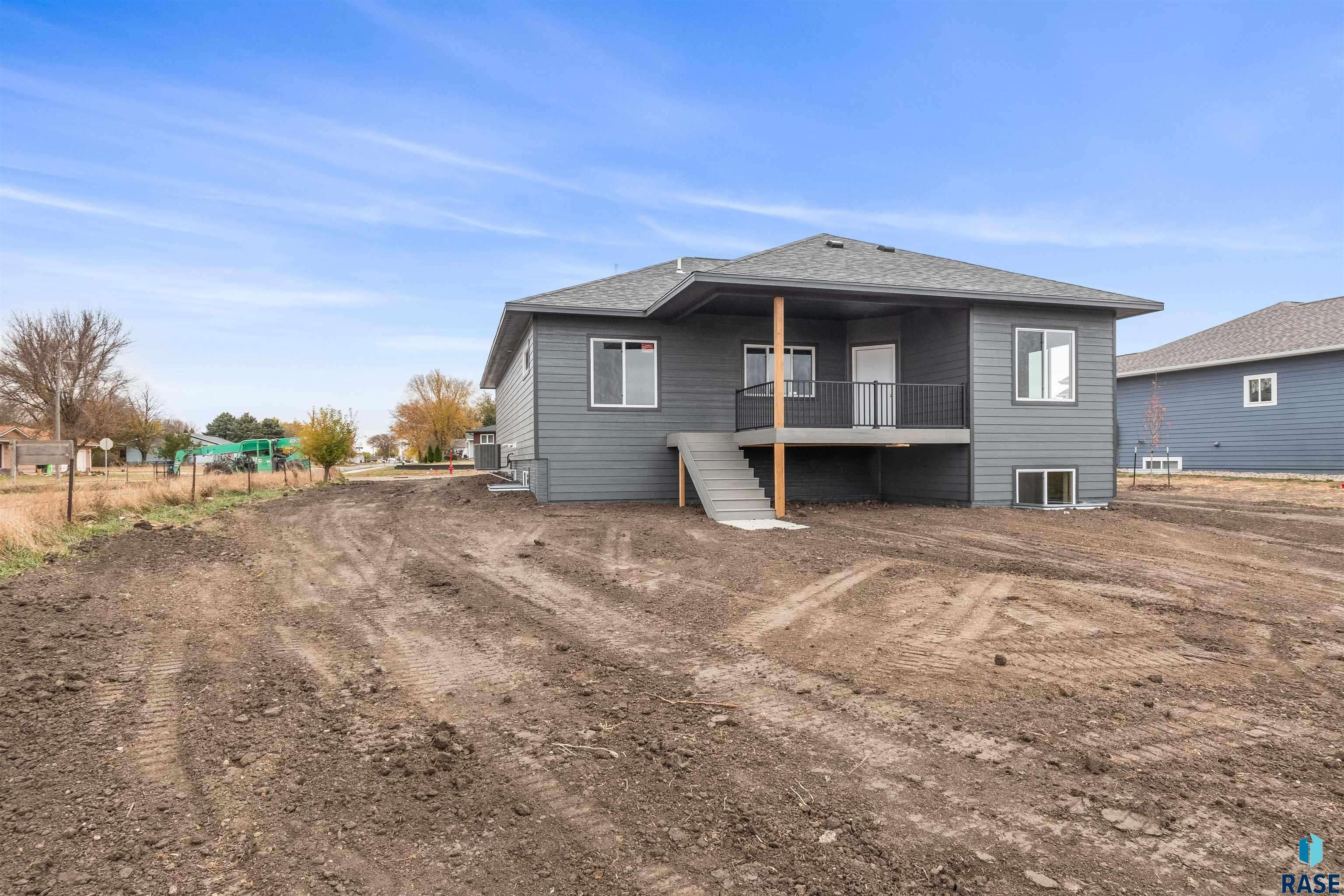 Canistota, SD 57012,621 Ash St