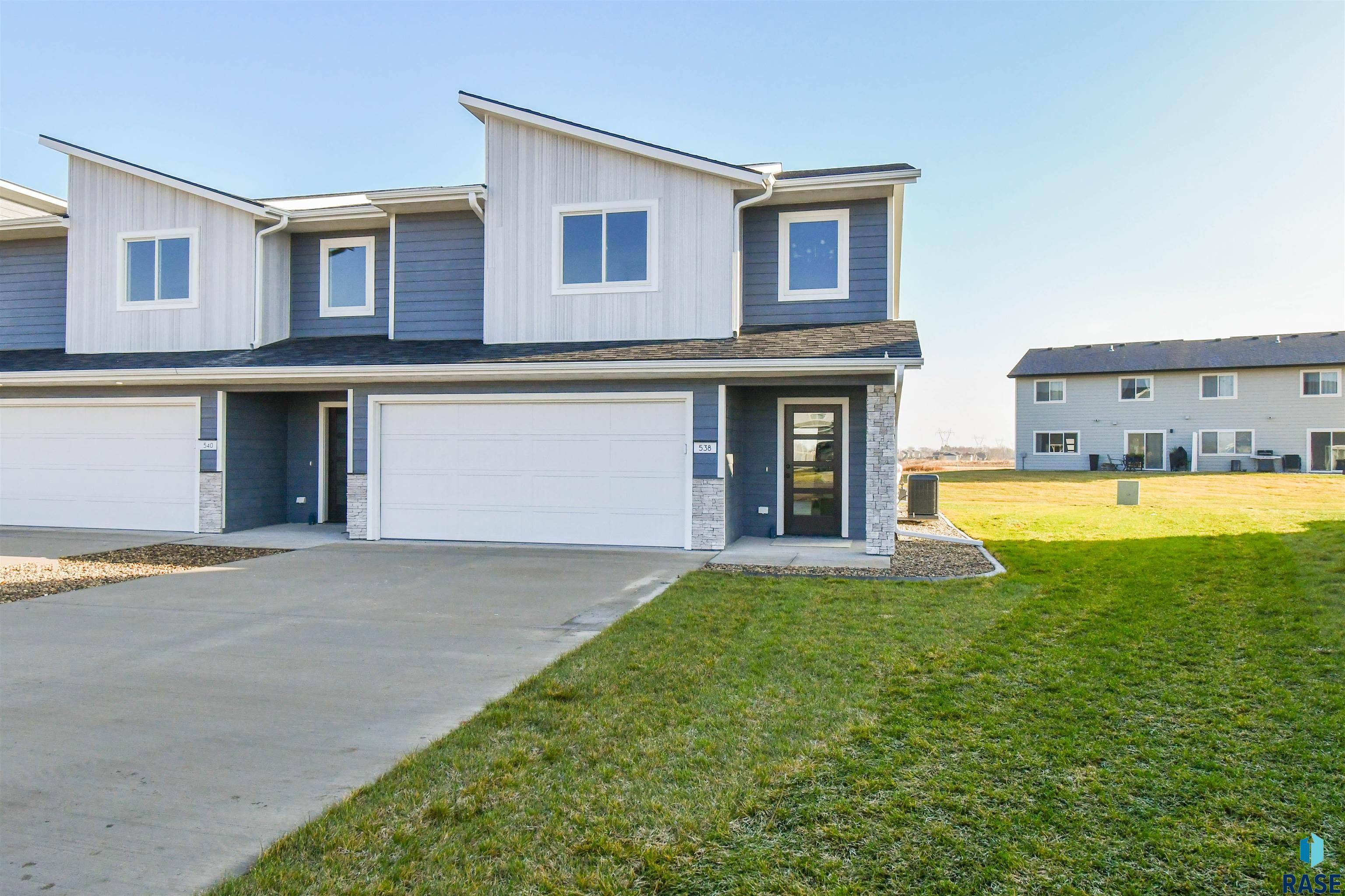 Harrisburg, SD 57032,538 Harper Cir