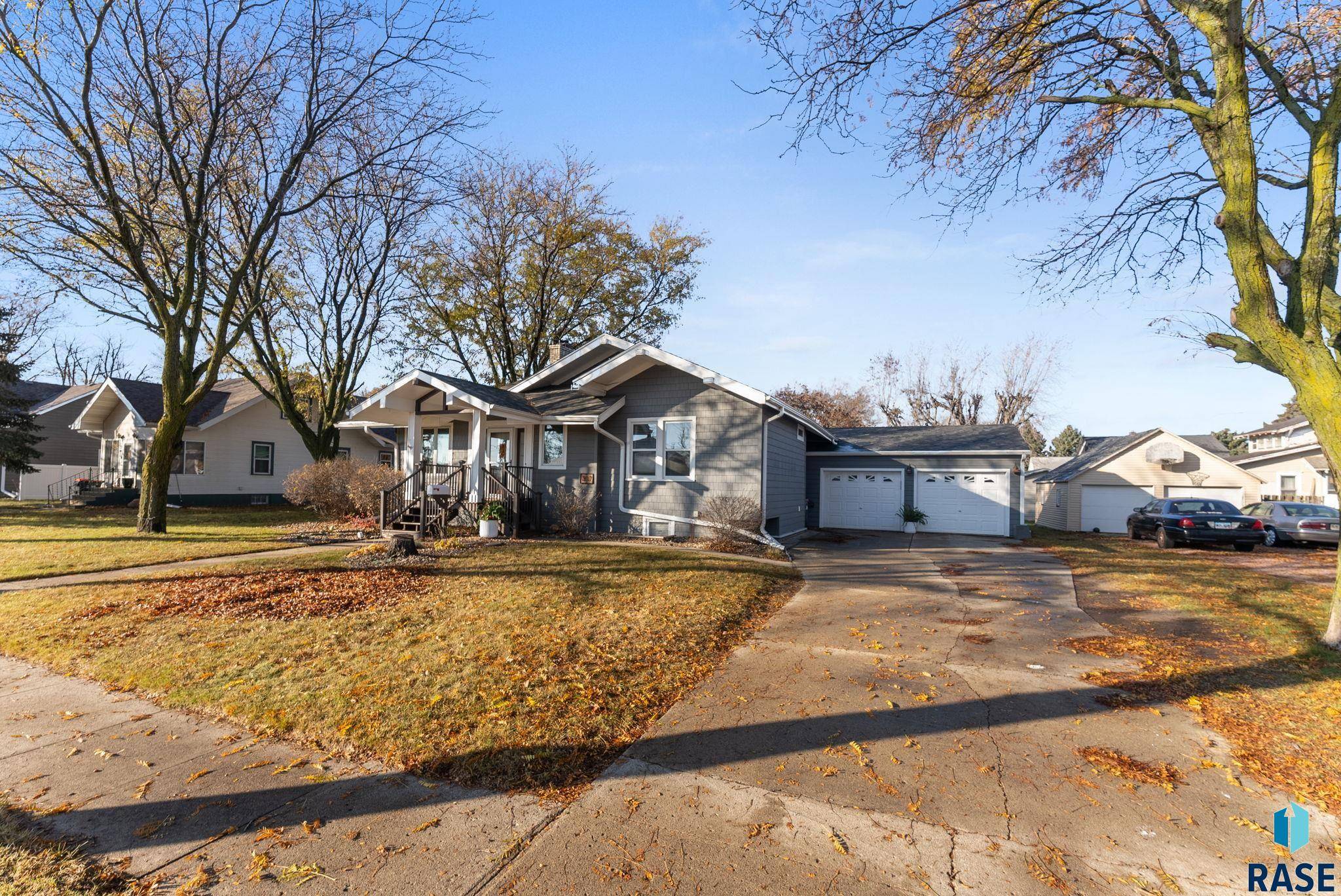 Beresford, SD 57004,307 N 4Th St