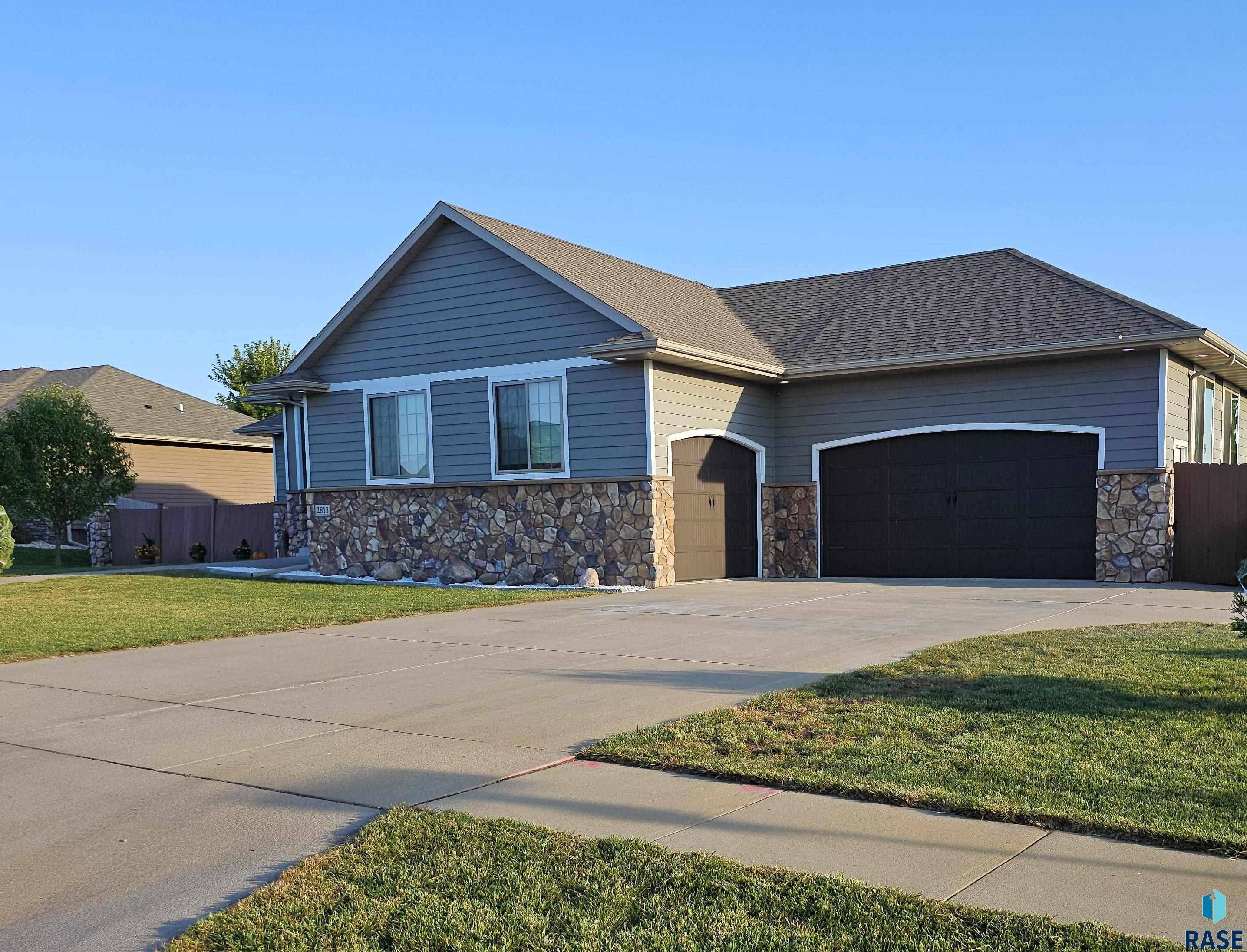 Sioux Falls, SD 57108,2813 W Stratton St