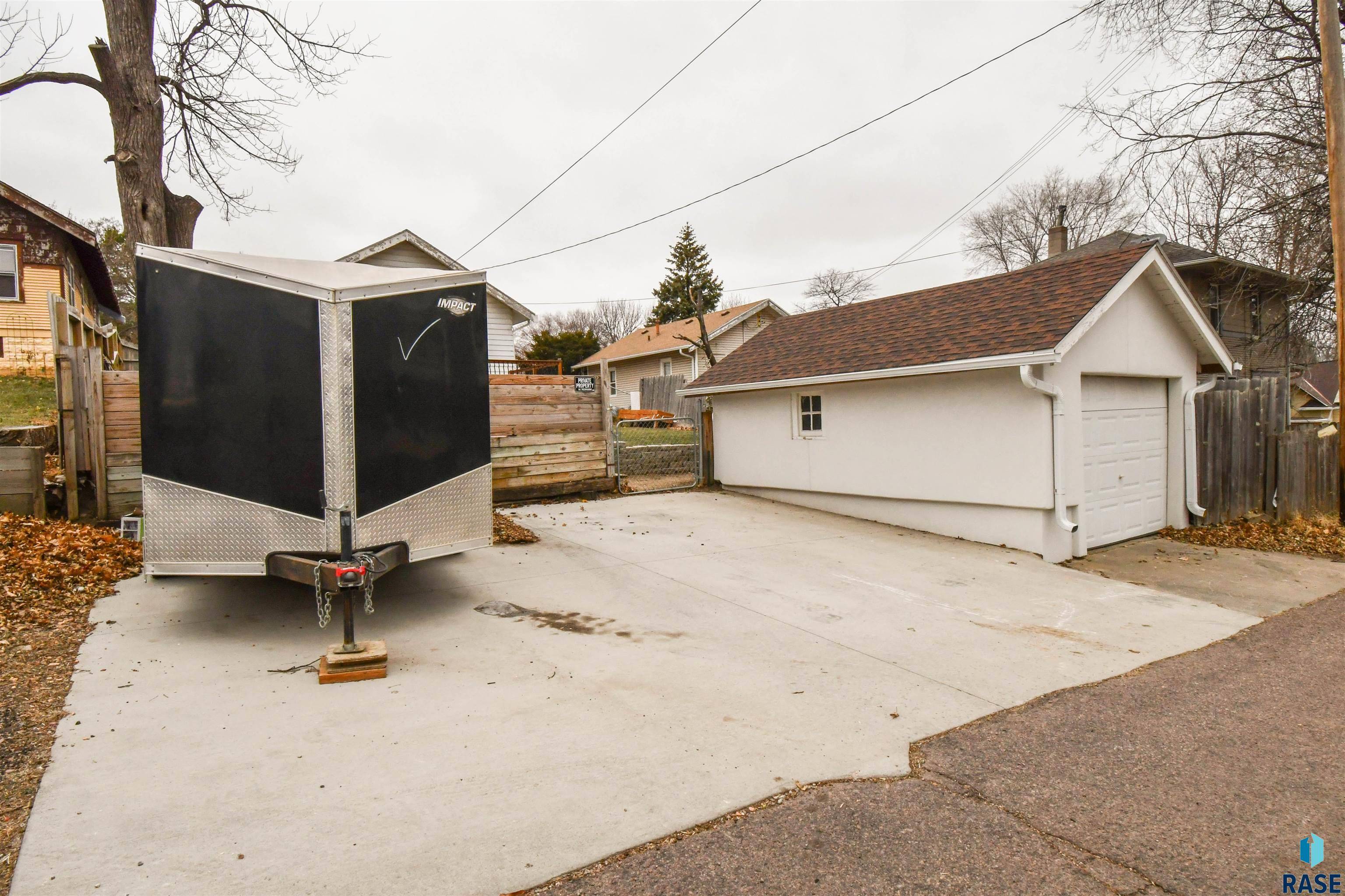 Sioux Falls, SD 57104,604 S Grange Ave