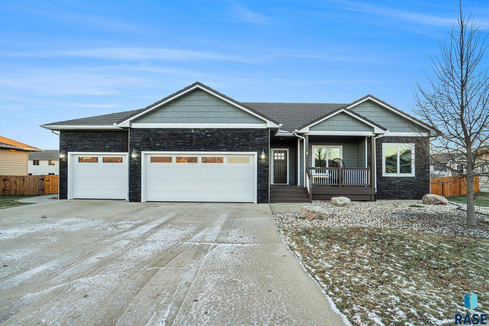 Sioux Falls, SD 57108,2405 E Yorkshire St