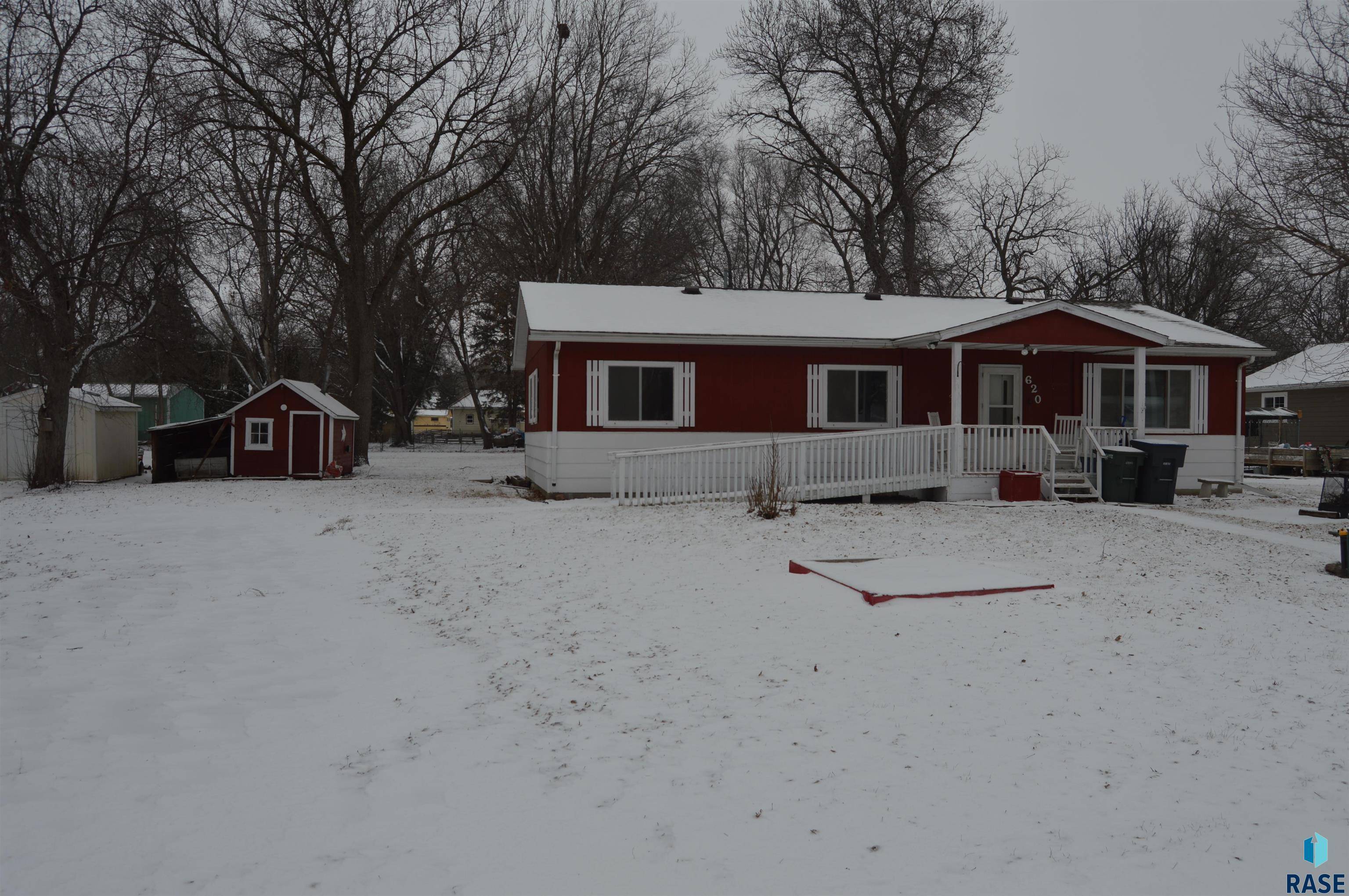 Luverne, MN 56156,620 W Fletcher St