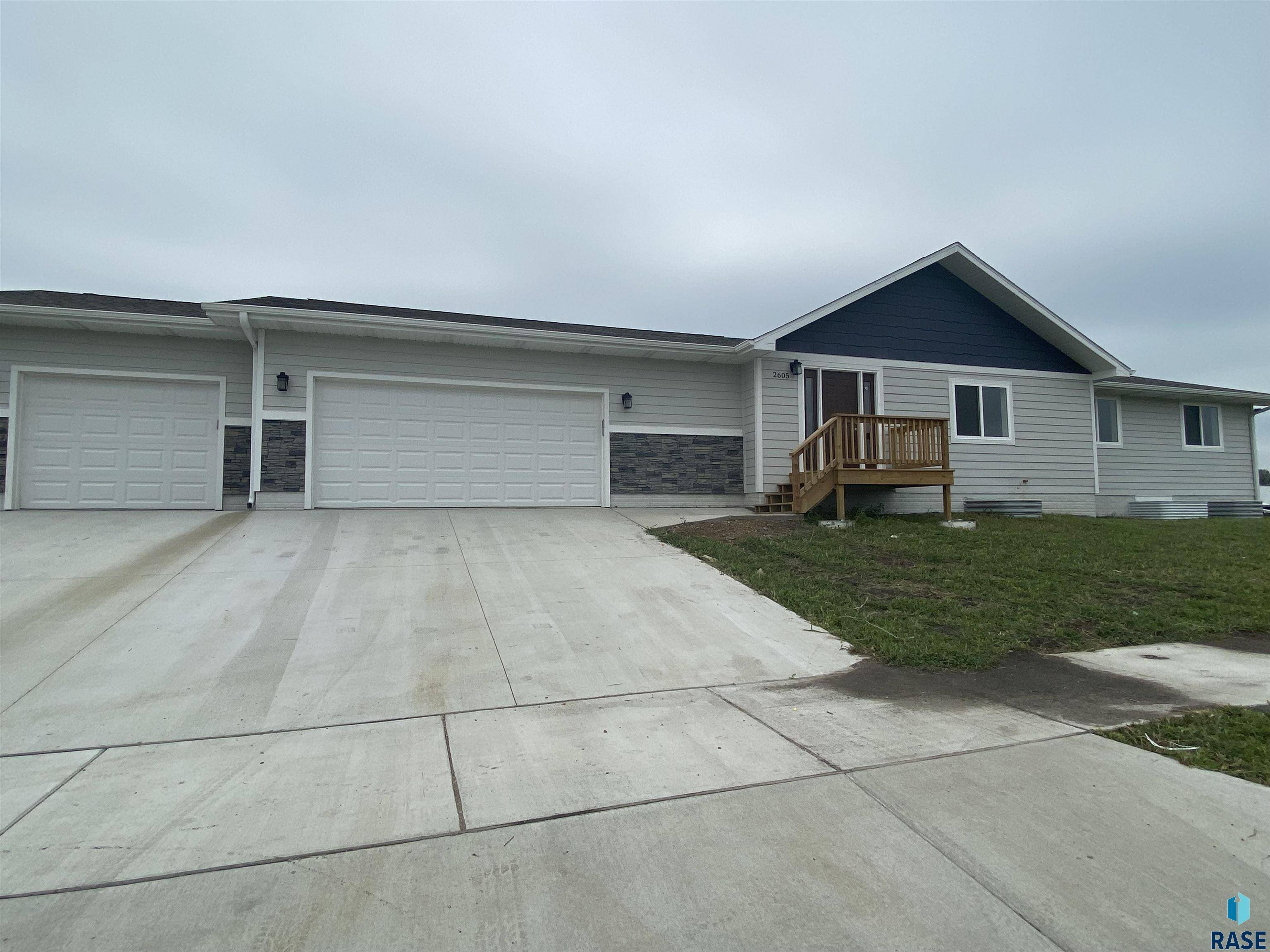 Sioux Falls, SD 57107,2605 N Bent Grass Ct