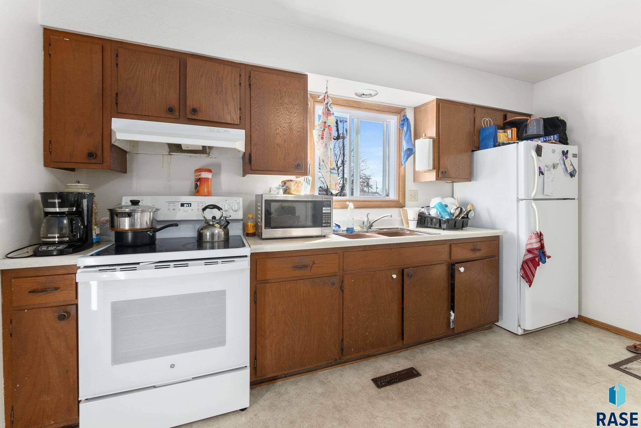Sioux Falls, SD 57104,1005 S Blauvelt Ave