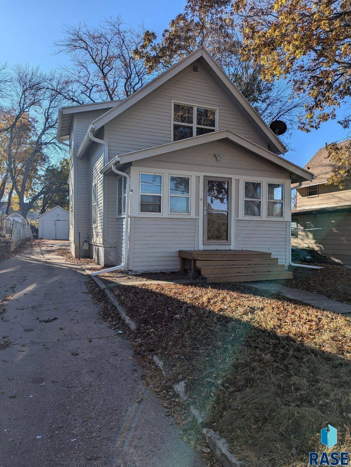 Sioux Falls, SD 57104,1713 W 10th St