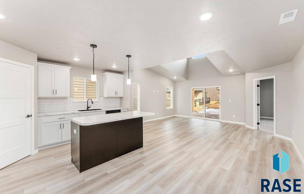 Tea, SD 57064,910 E Wayne Pl