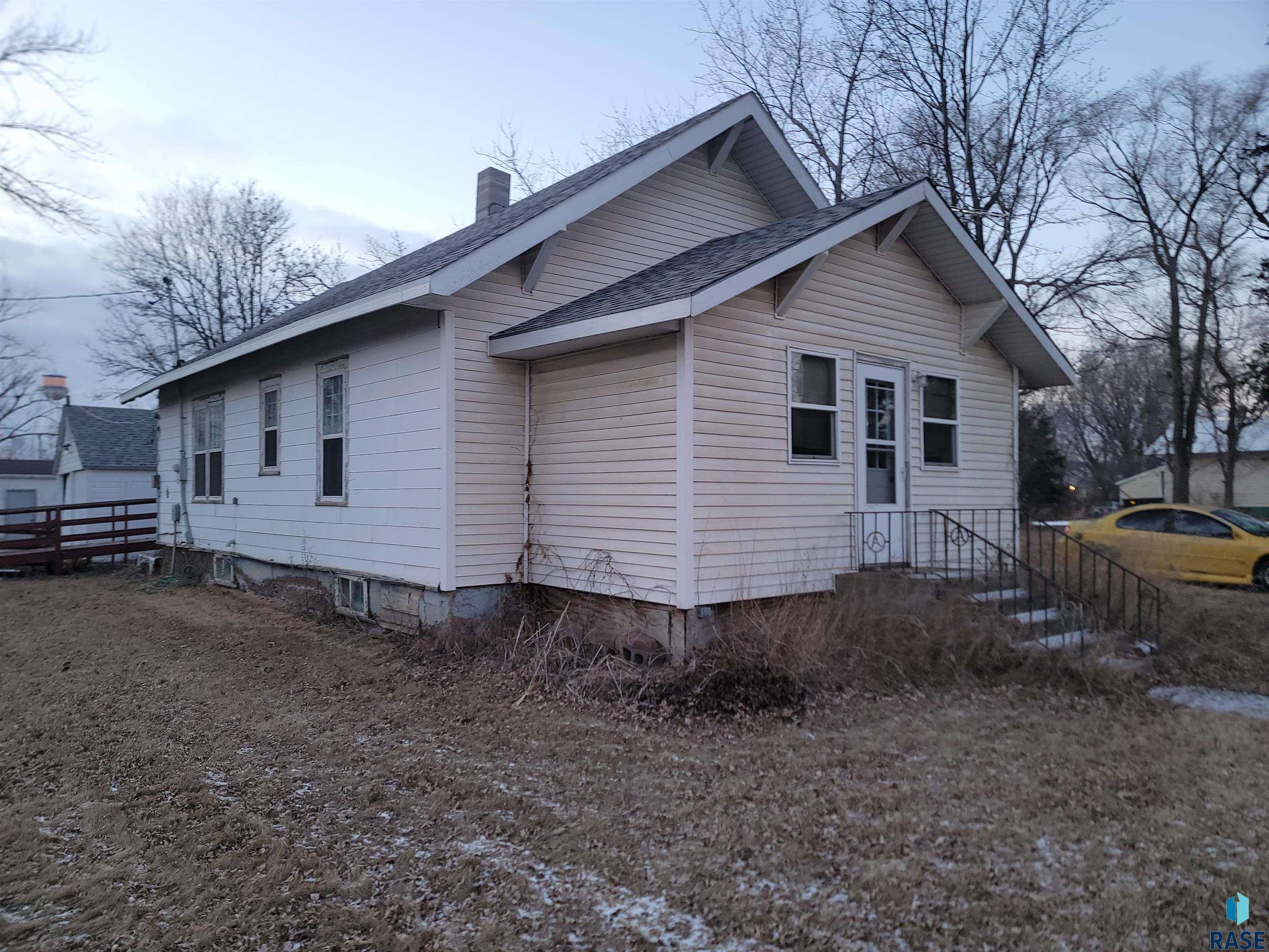 Canova, SD 57321,151 S Church St