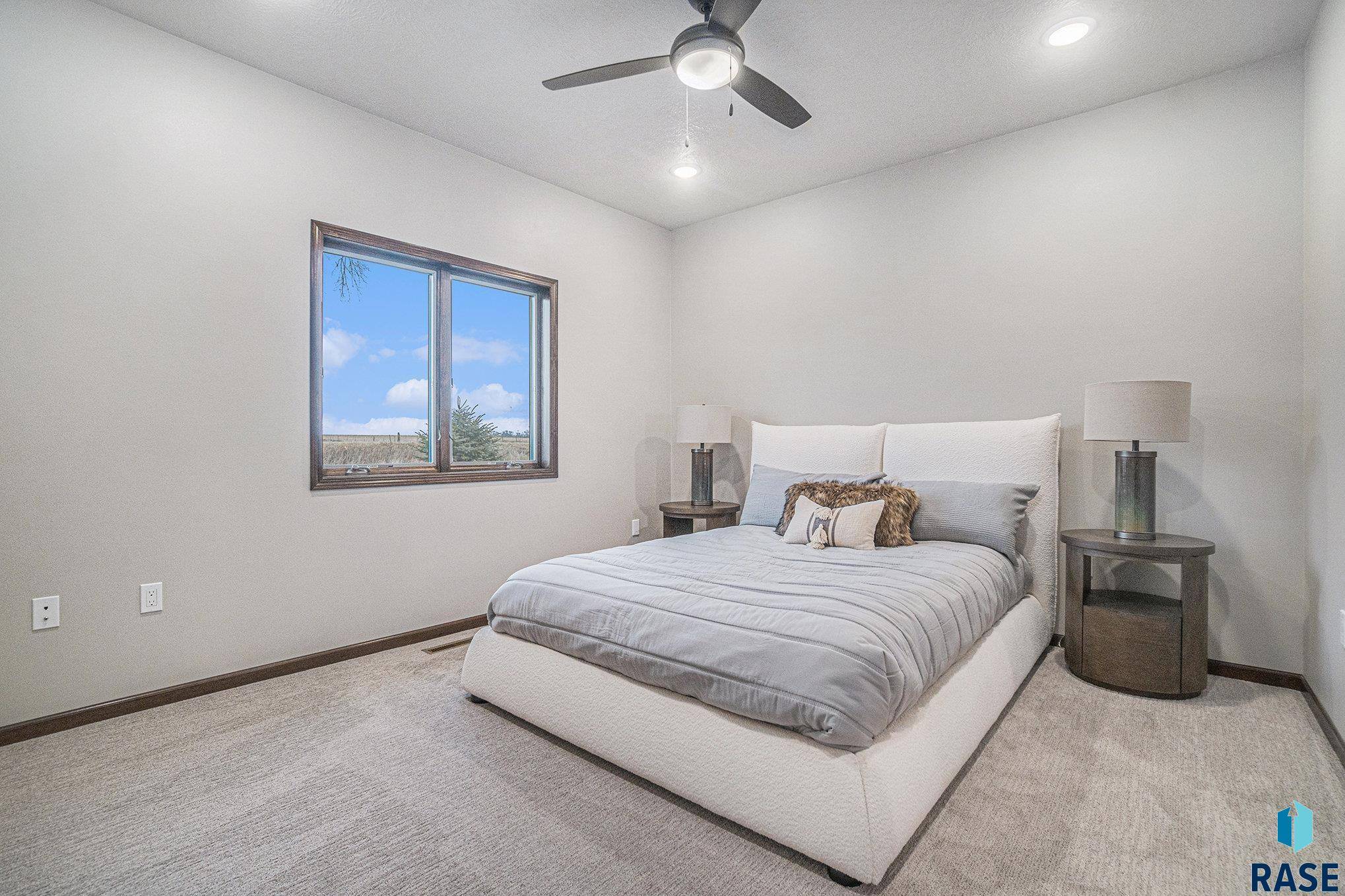 Madison, SD 57042,628 Harter Dr