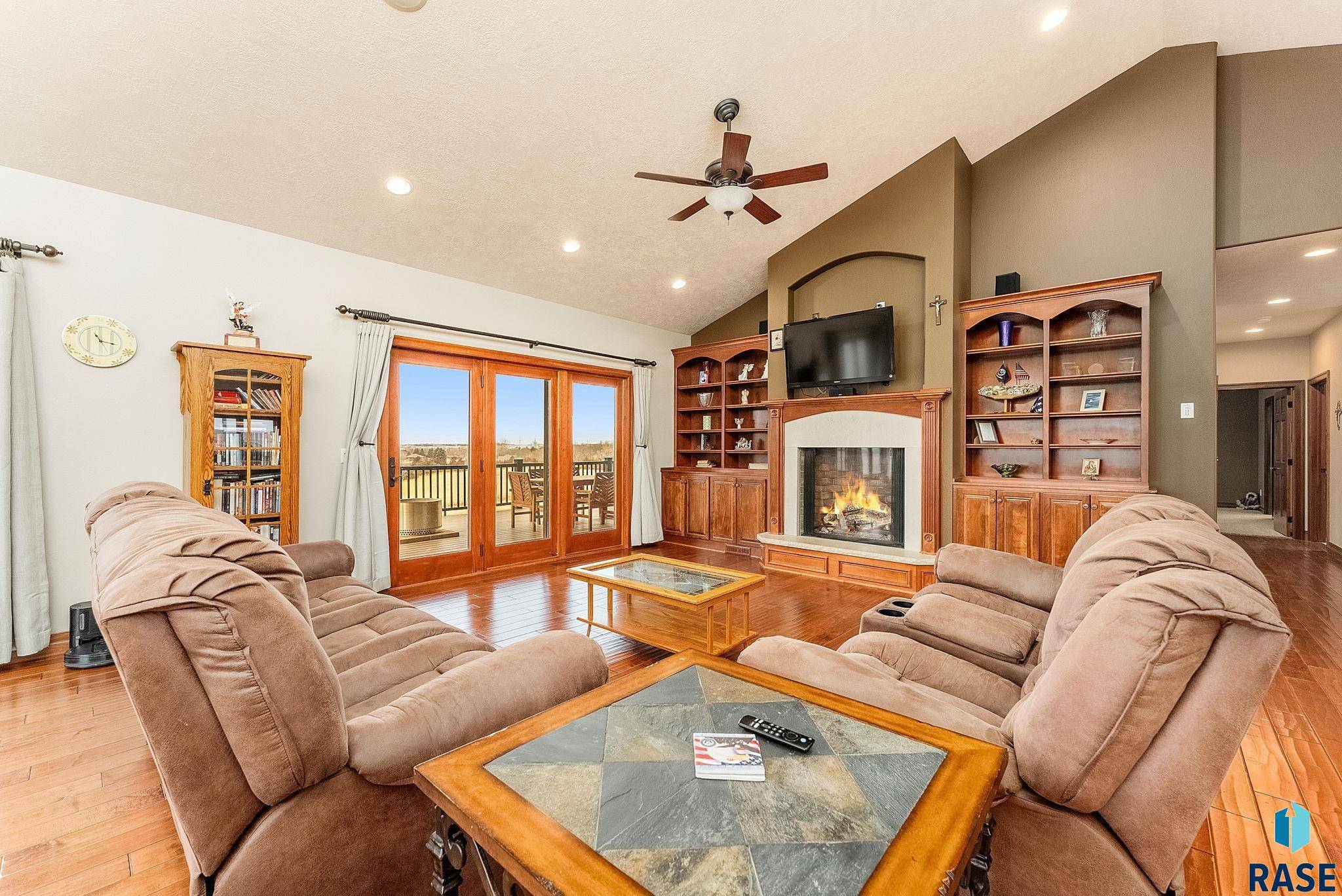 Brandon, SD 57005,435 N Chestnut Blvd