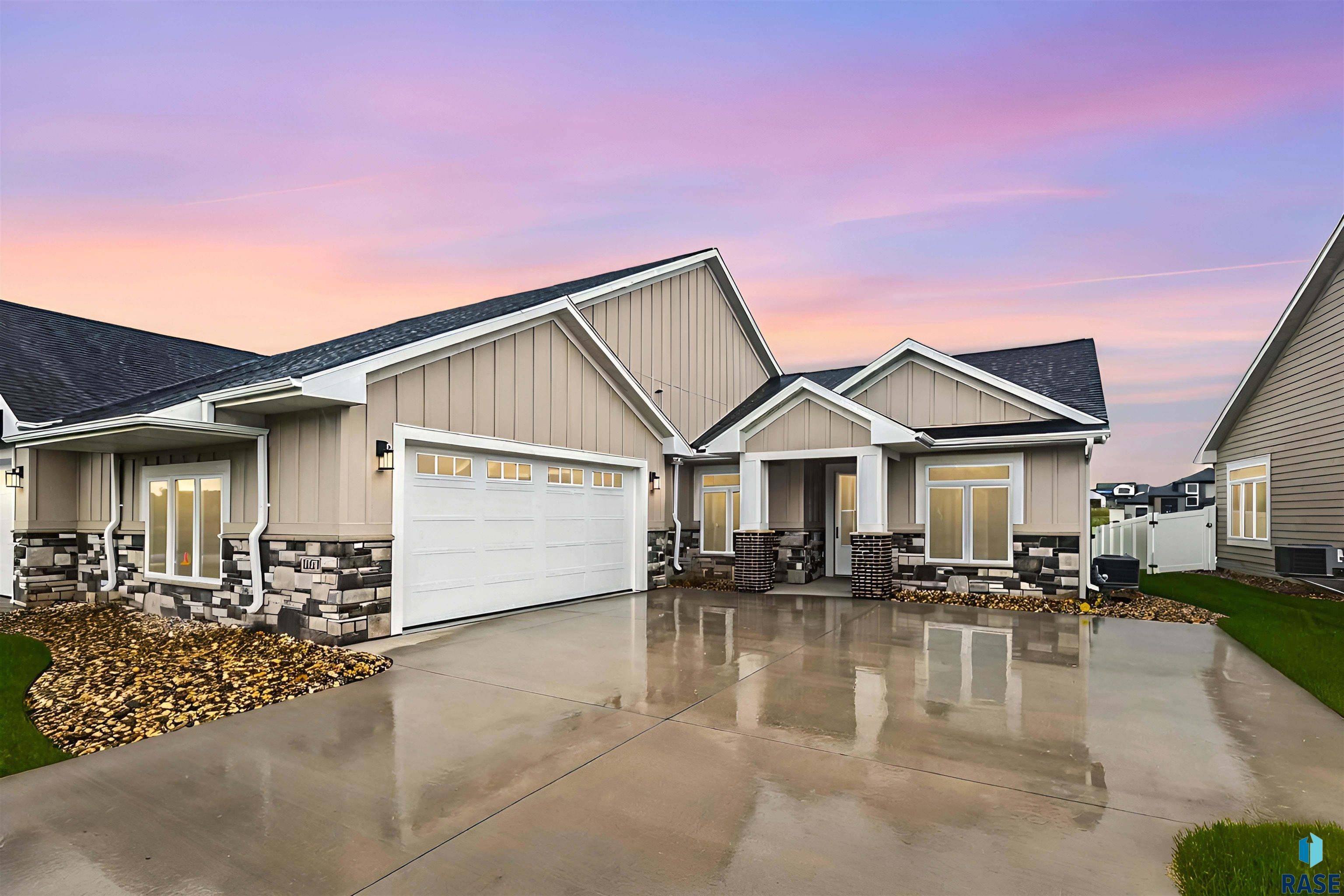 Sioux Falls, SD 57110,1807 S Daylight Dr