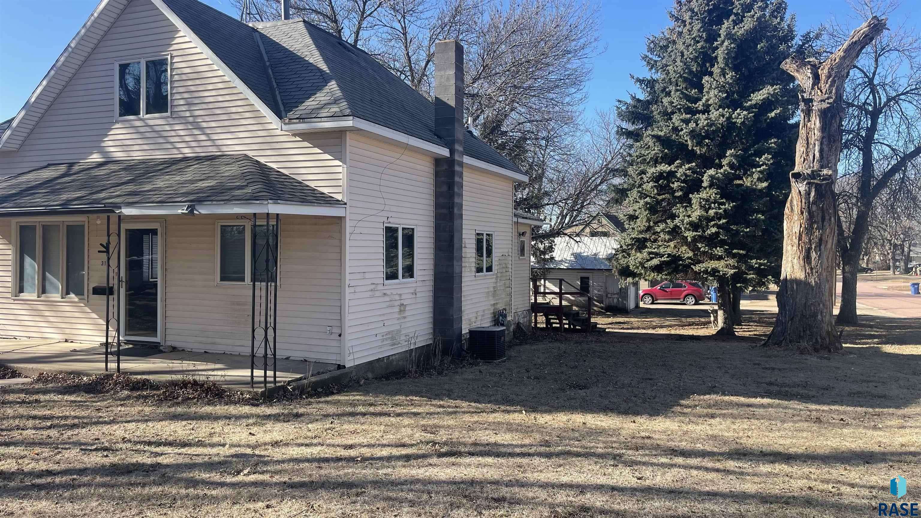 Alcester, SD 57001,310 Dakota St