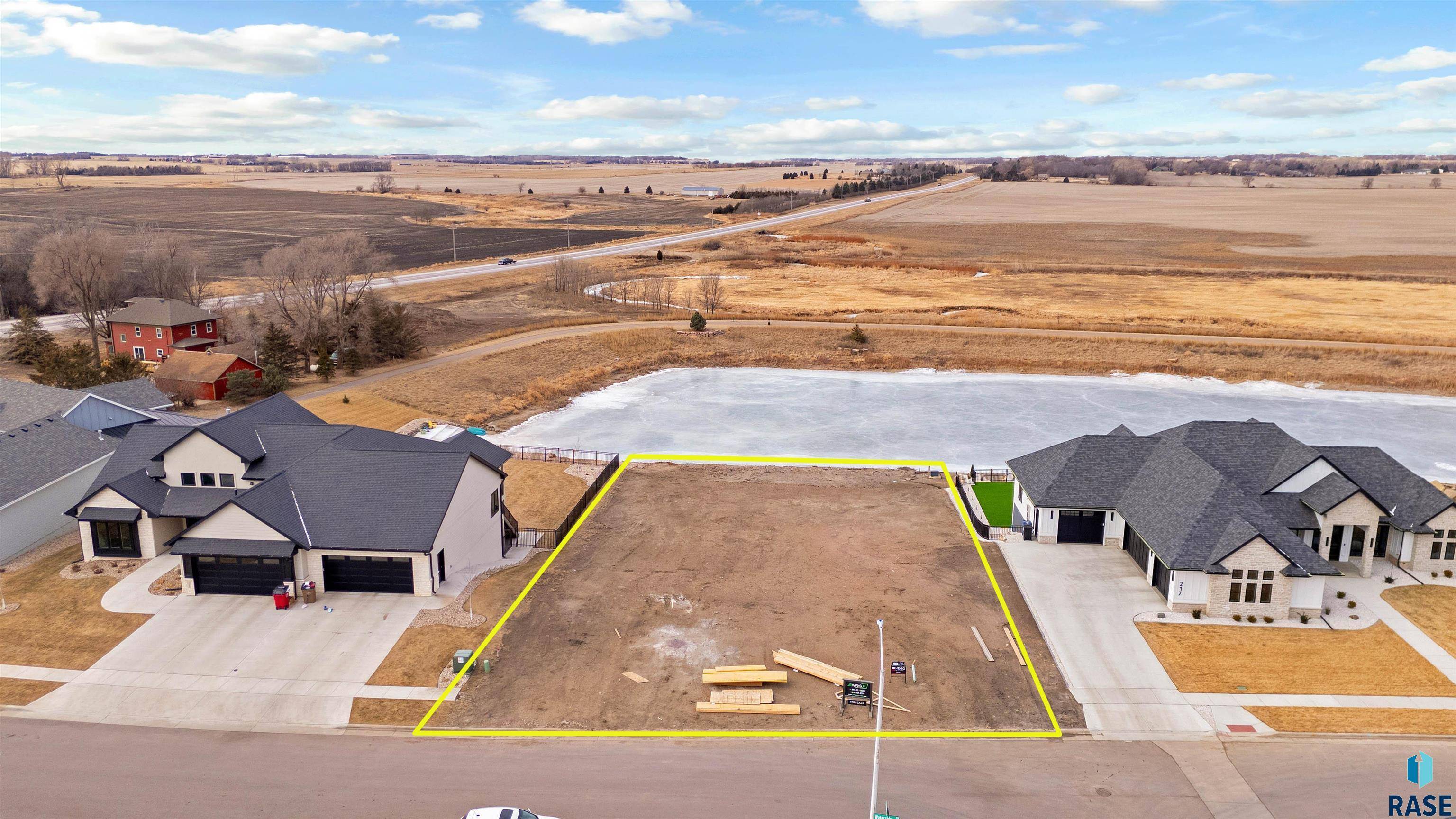Sioux Falls, SD 57107,301 S Waterside Cir