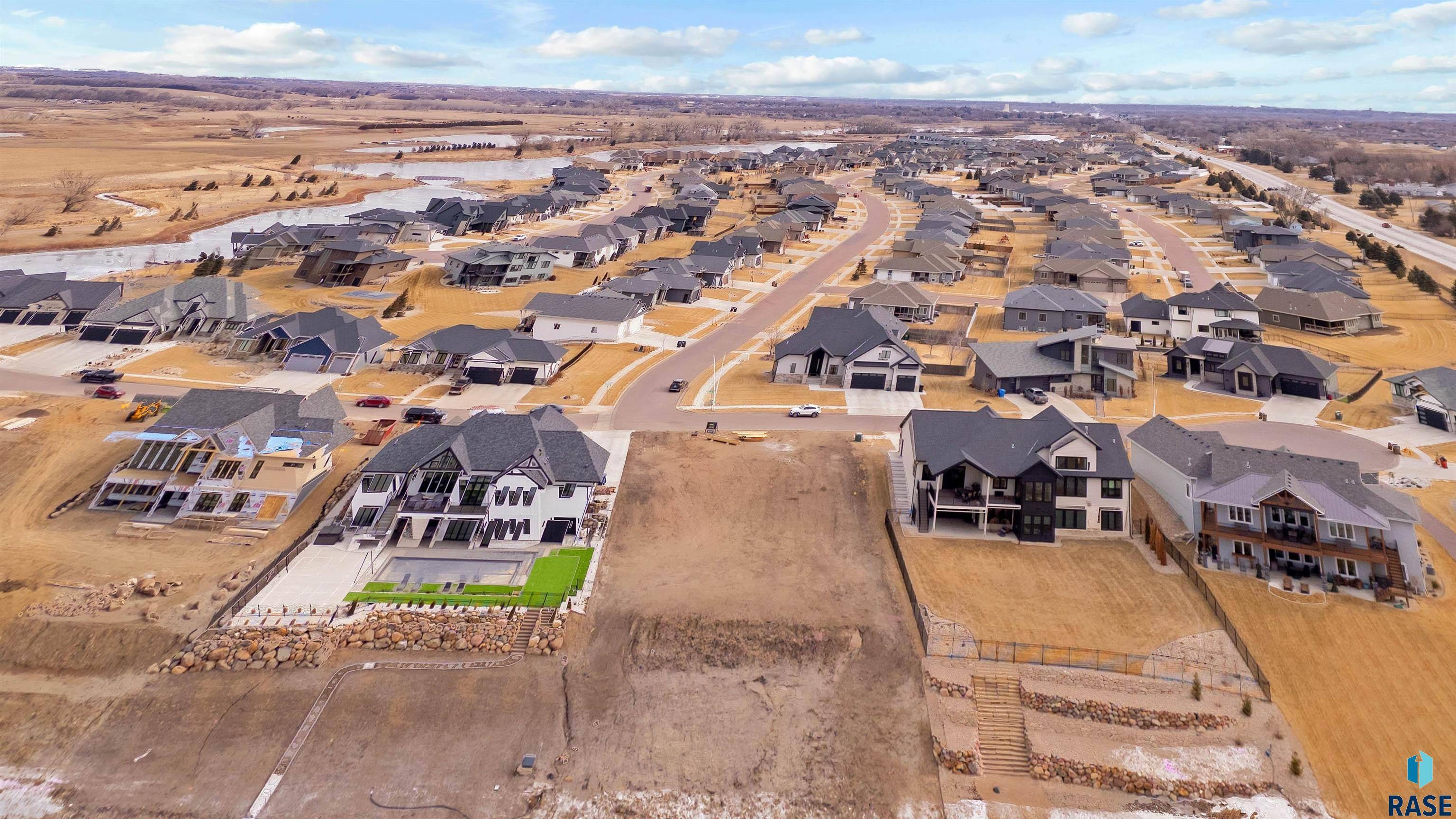 Sioux Falls, SD 57107,301 S Waterside Cir