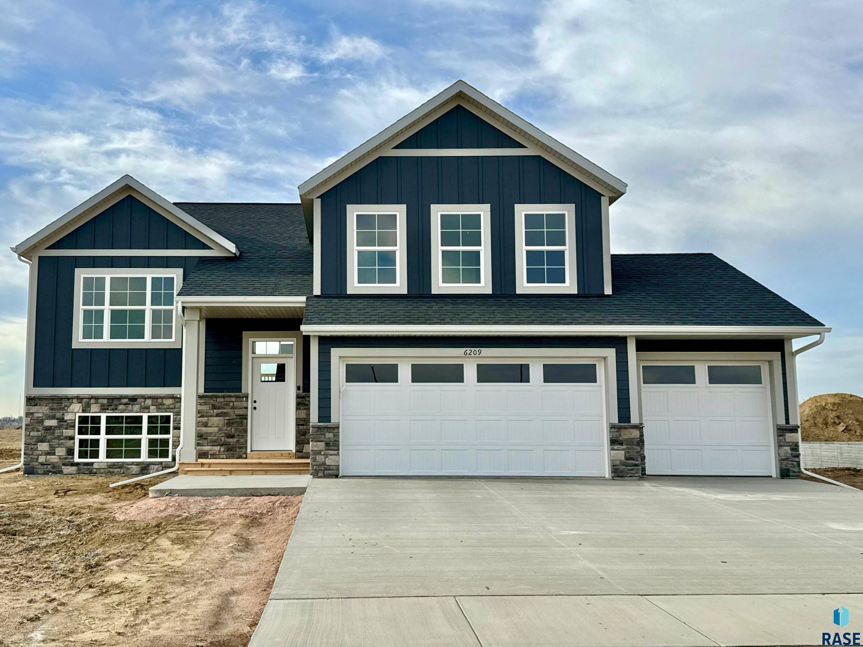 Sioux Falls, SD 57107,6209 W Valentine St