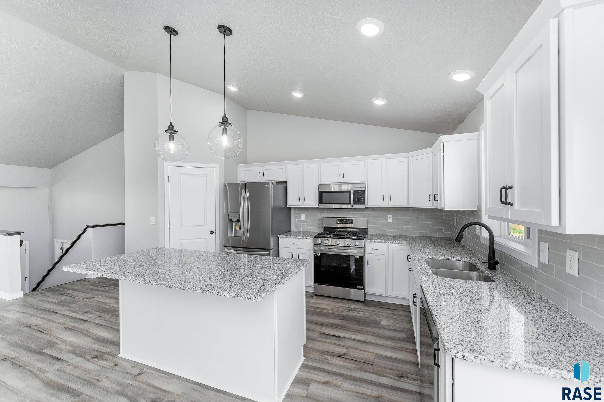 Sioux Falls, SD 57108,5940 S Coneflower Ave