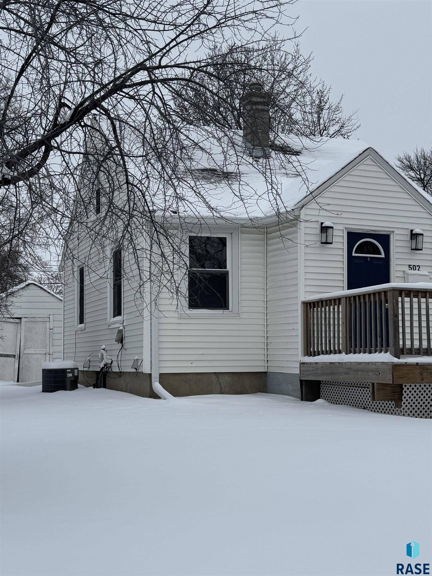 Sioux Falls, SD 57104,502 S Holly Ave