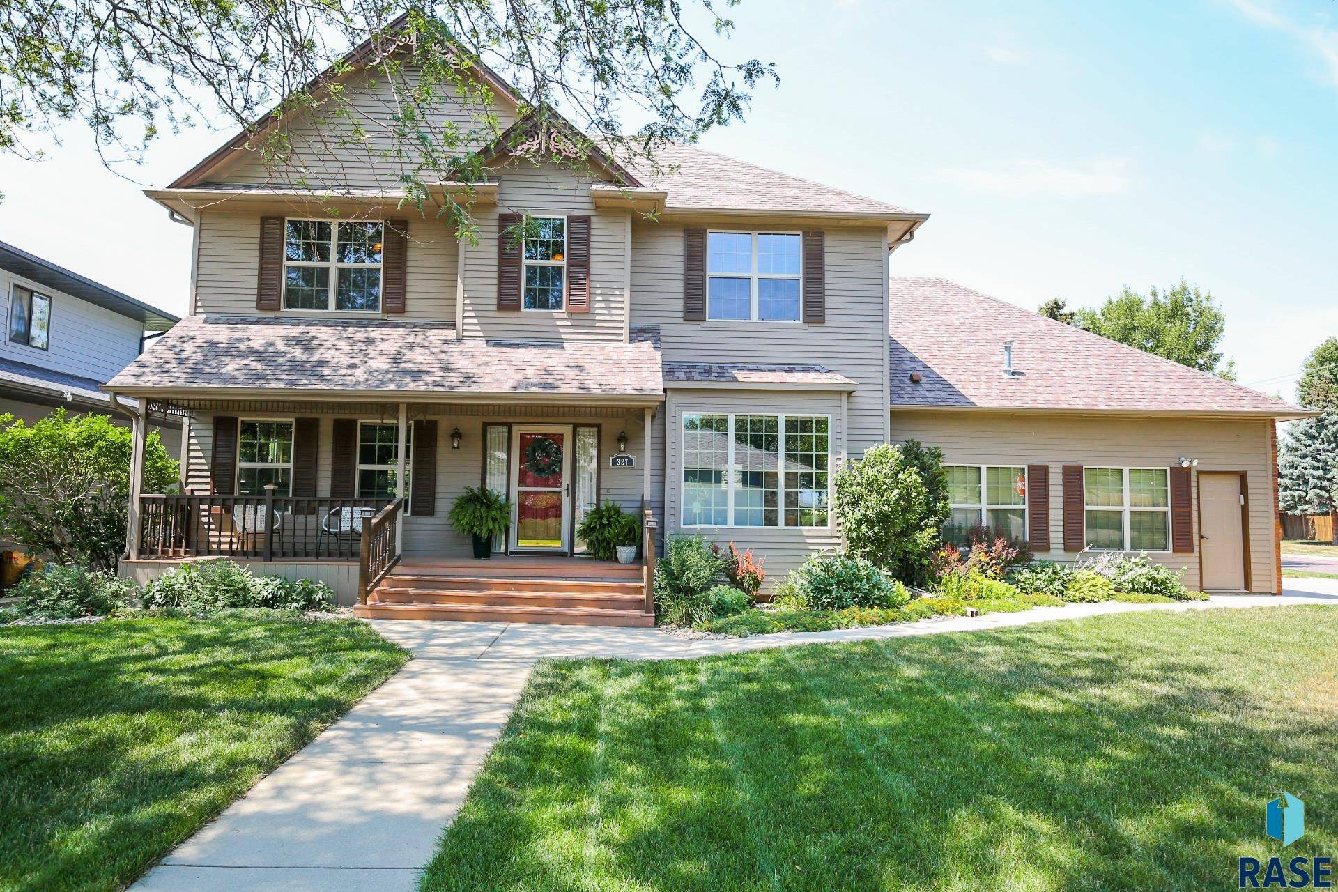 Sioux Falls, SD 57110,327 N Marquette Ave