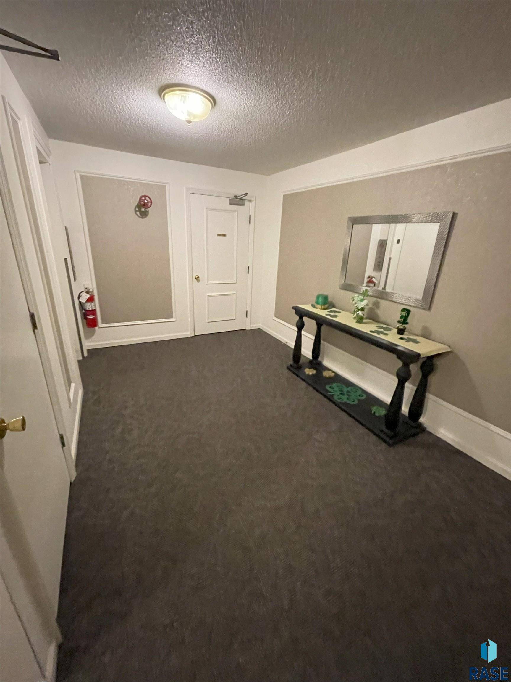 Sioux Falls, SD 57105,2904 W 33rd St #337