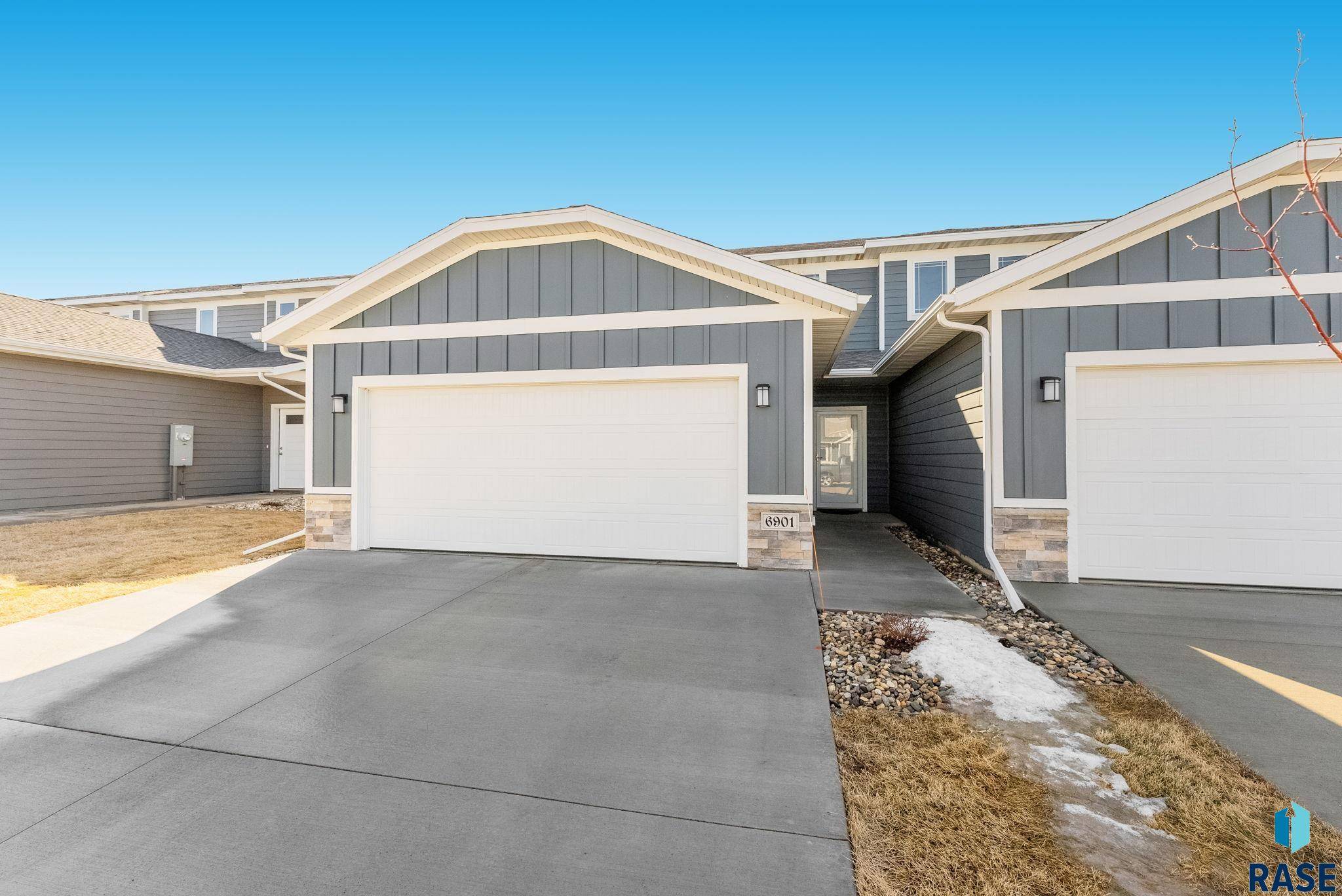 Sioux Falls, SD 57106,6901 W Gresford Pl