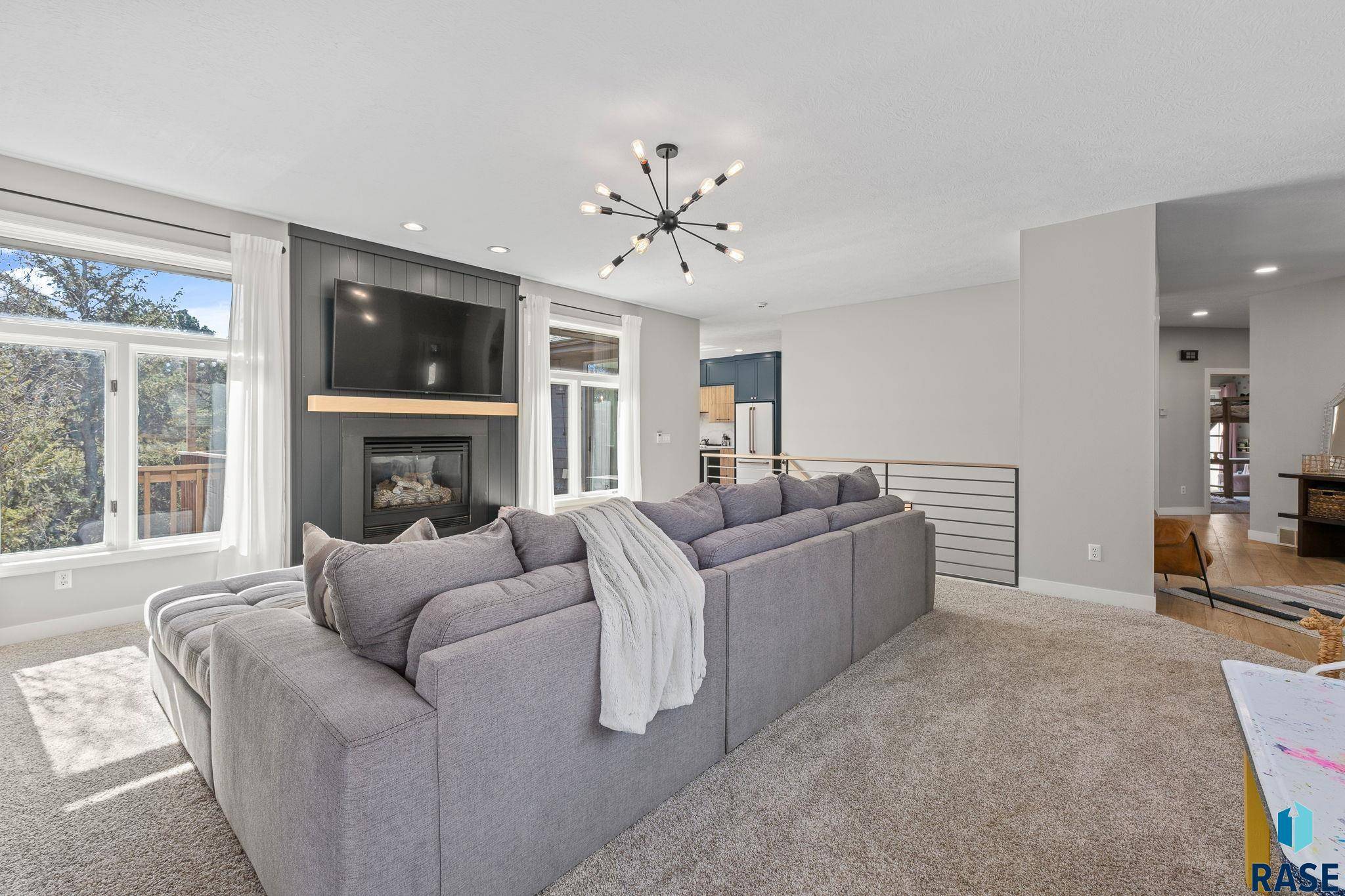 Sioux Falls, SD 57103,3013 S Coral Cir
